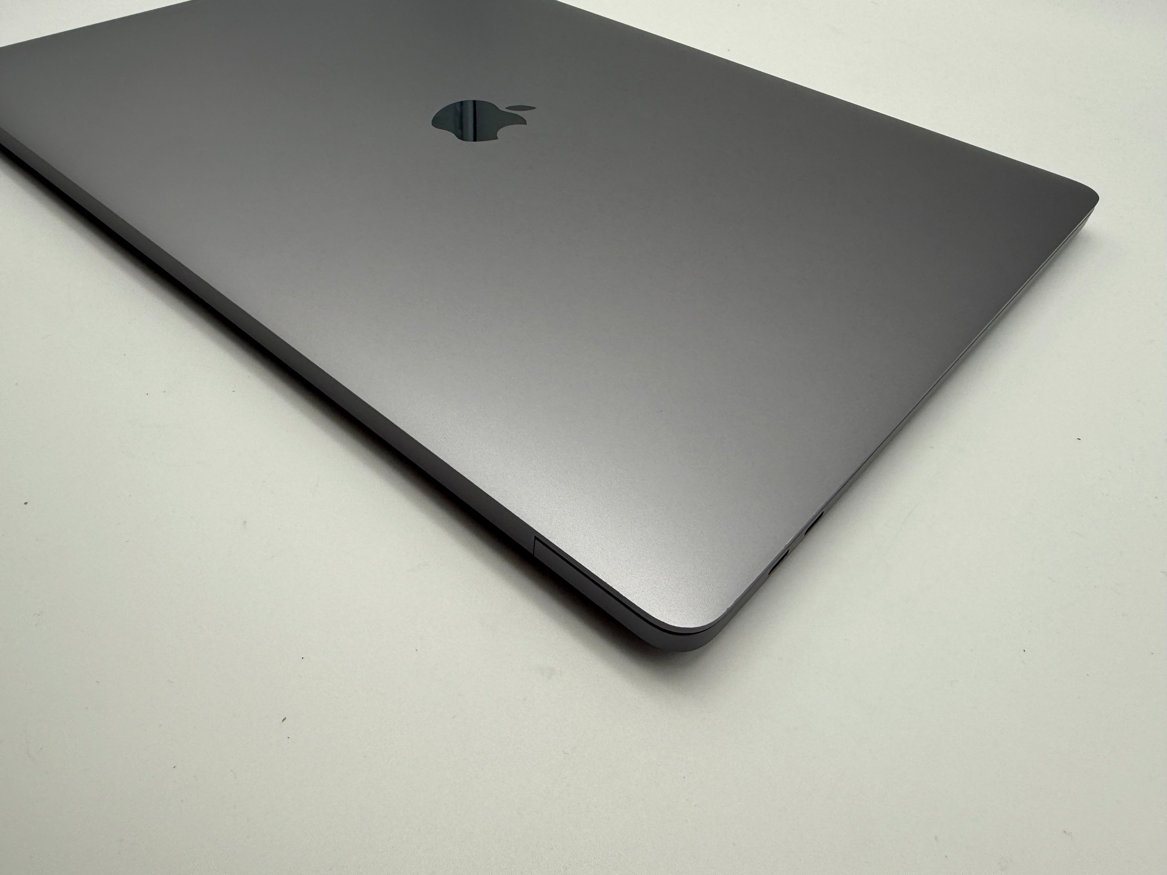 Macbook Pro 16" A2141 2019 2,6GHz i7 16GB 512GB 5300M Spacegrau #PS212