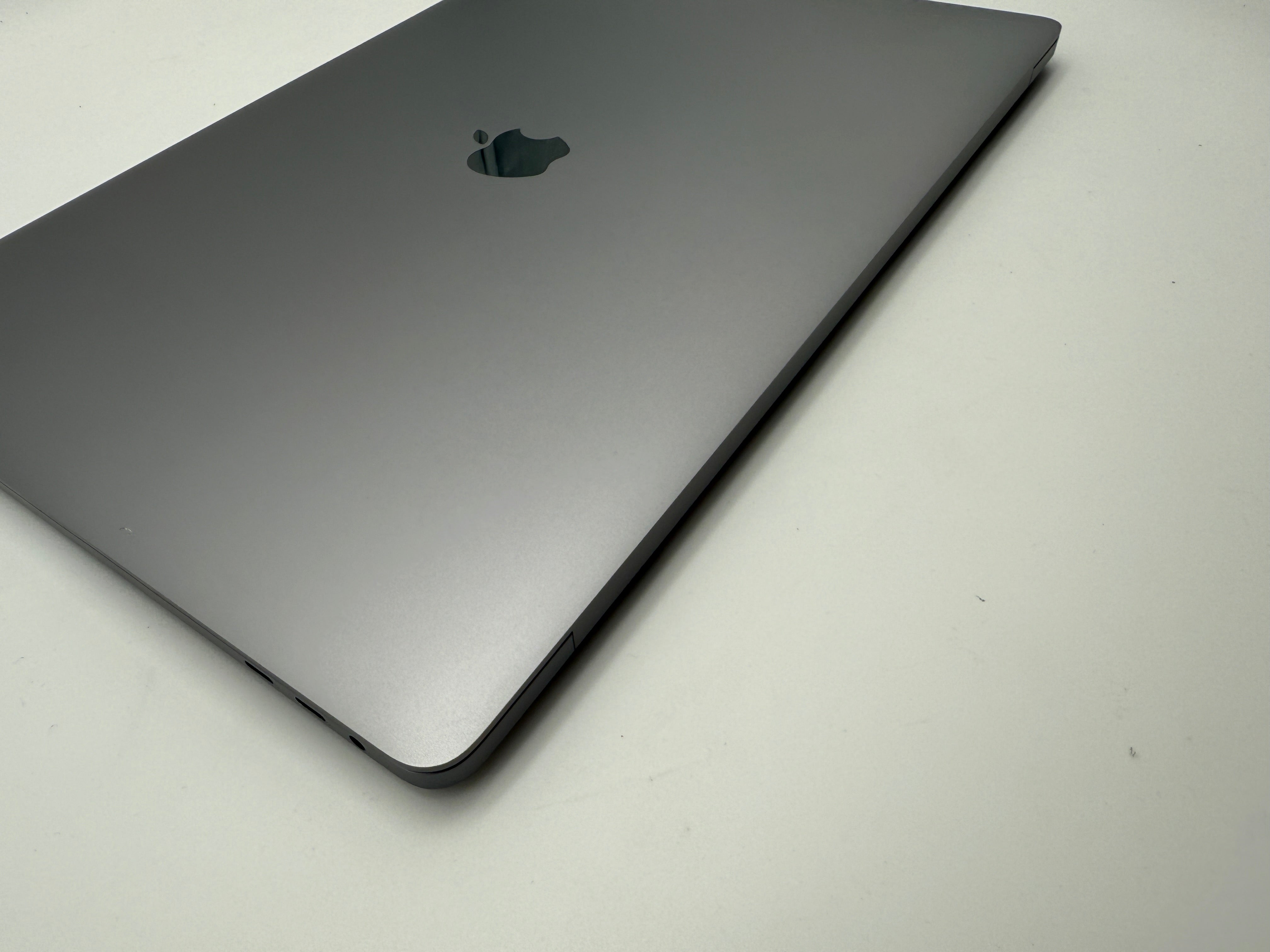 Macbook Pro 16" A2141 2019 2,6GHz i7 16GB 512GB 5300M Spacegrau #PS212