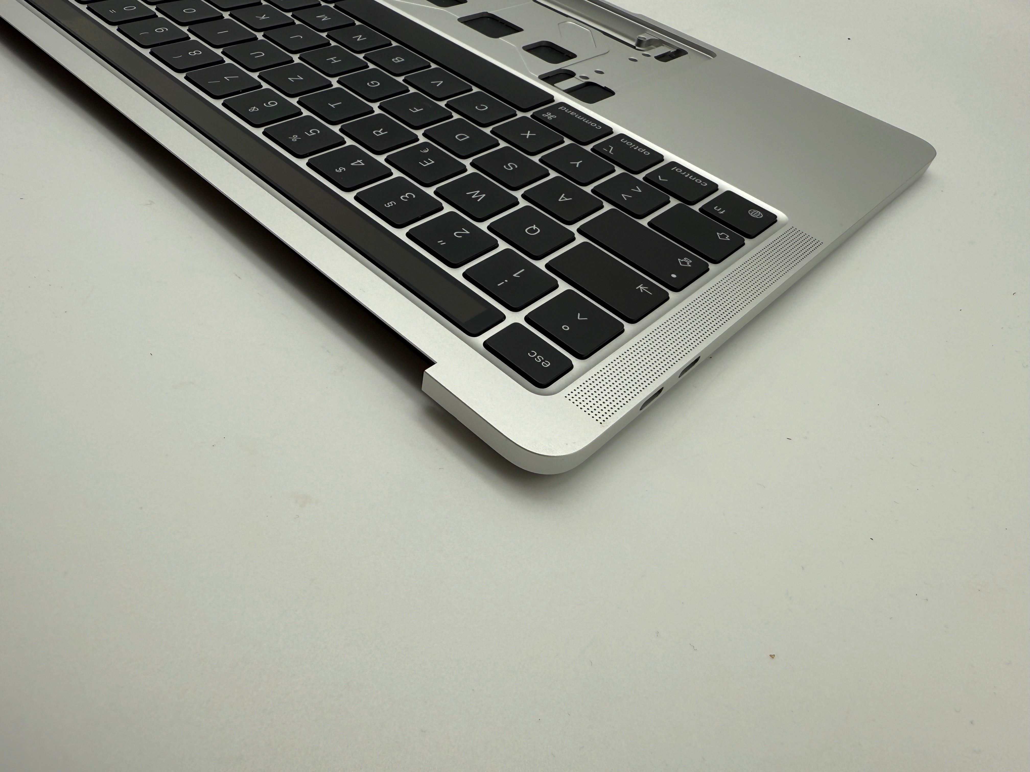 Macbook Pro 13" 2020 2022 A2338 Topcase Akku Tastatur Silber #T863