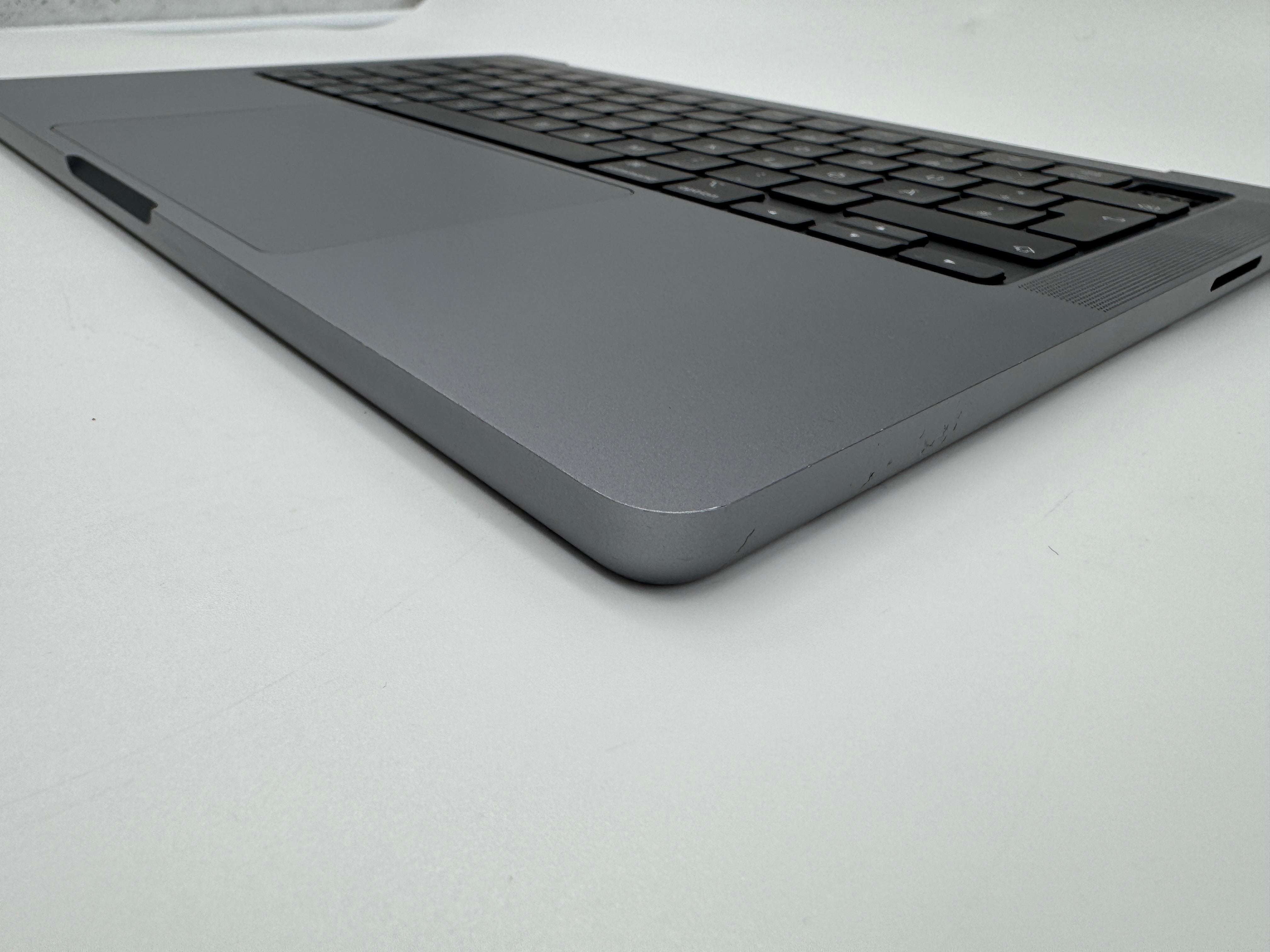 Macbook Pro 14" 2021 A2442 Topcase QWERTZ Tastatur Spacegrau #T689