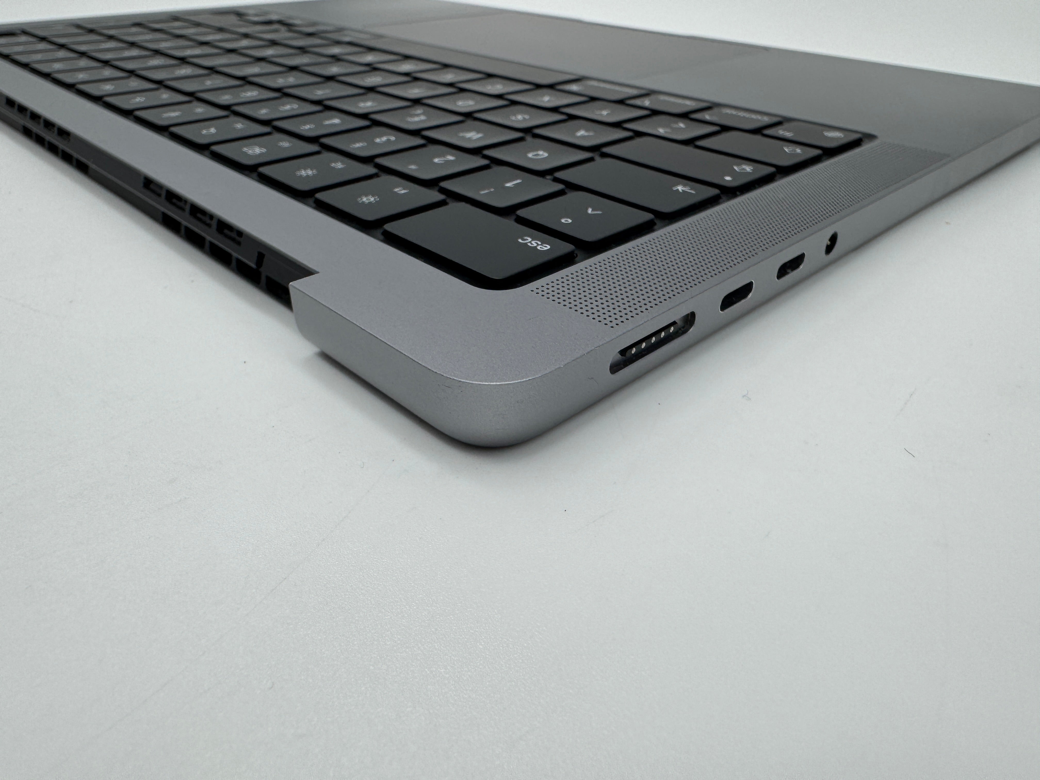 Macbook Pro 14" 2021 A2442 Topcase QWERTZ Tastatur Spacegrau #T689