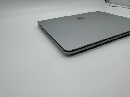 Microsoft Surface Laptop Studio 14,4" i7 11370H 3,3GHz 32GB 2TB RTX A200 MwSt