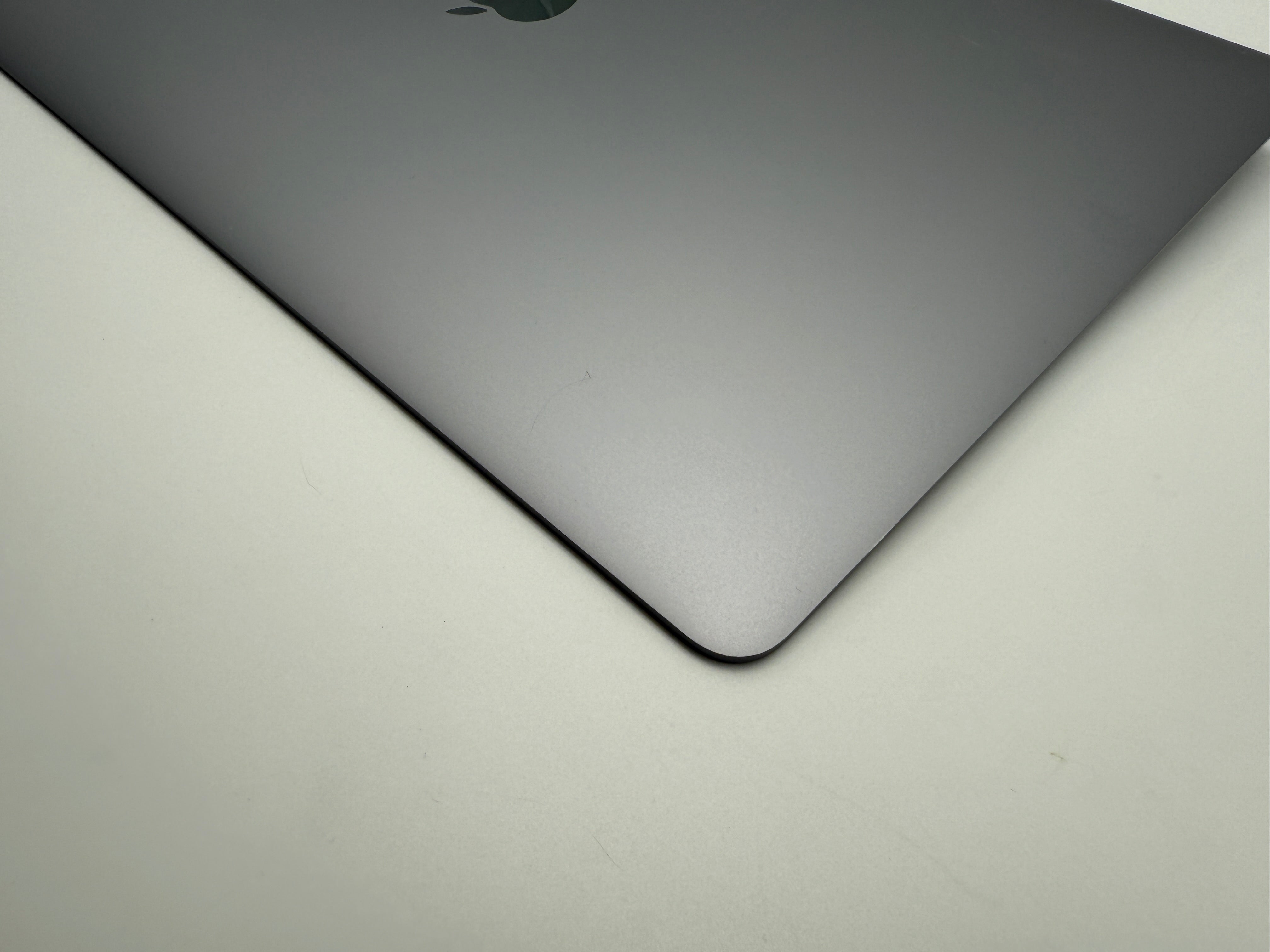 Original Macbook Pro 16" 2019 A2141 Display Bildschirm Grau Spacegrau #D897