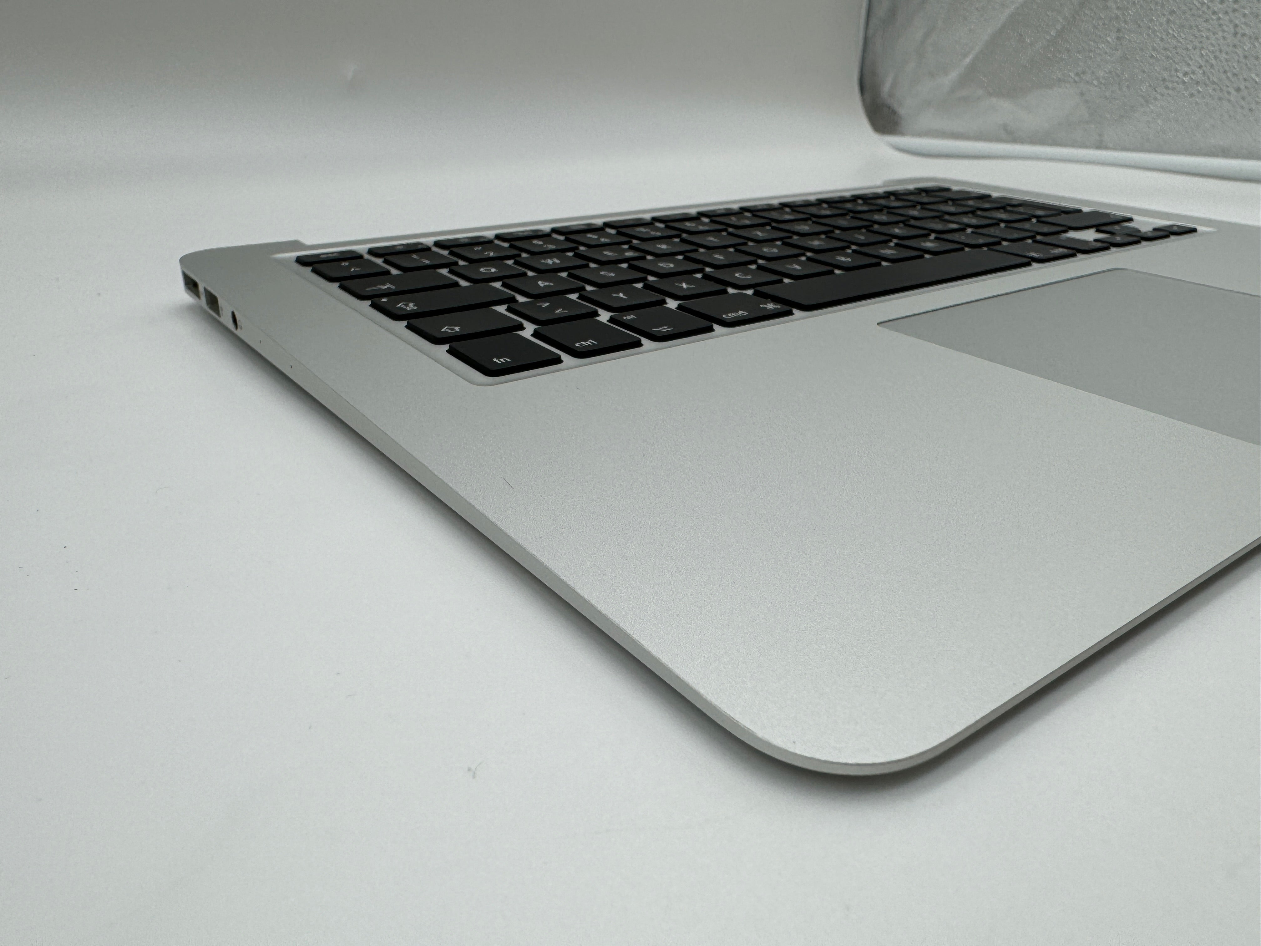 MacBook Air 13" A1466 2013 - 2017 Topcase QWERTZ Tastatur Akku Silber #T411