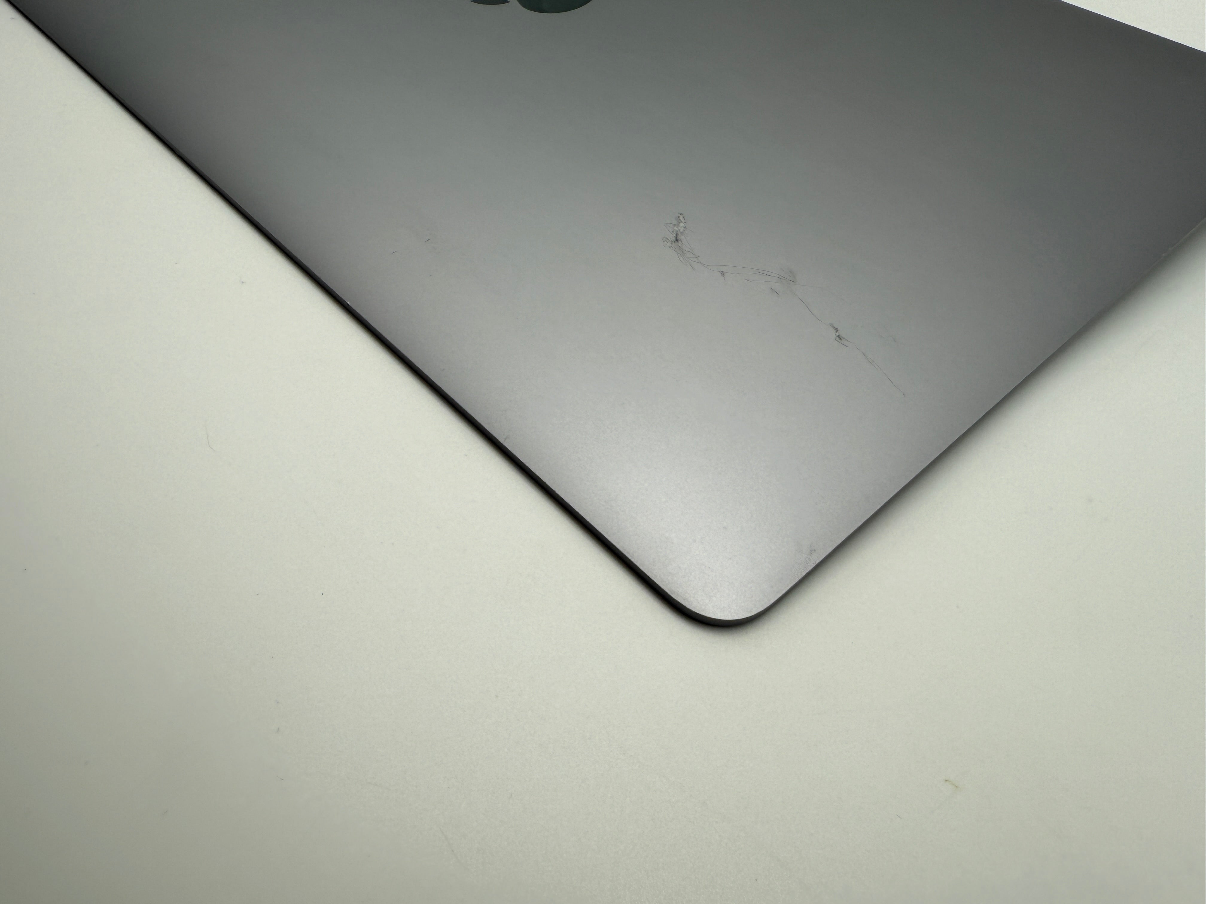 Original Macbook Pro 16" 2019 A2141 Display Bildschirm Grau Spacegrau #D898