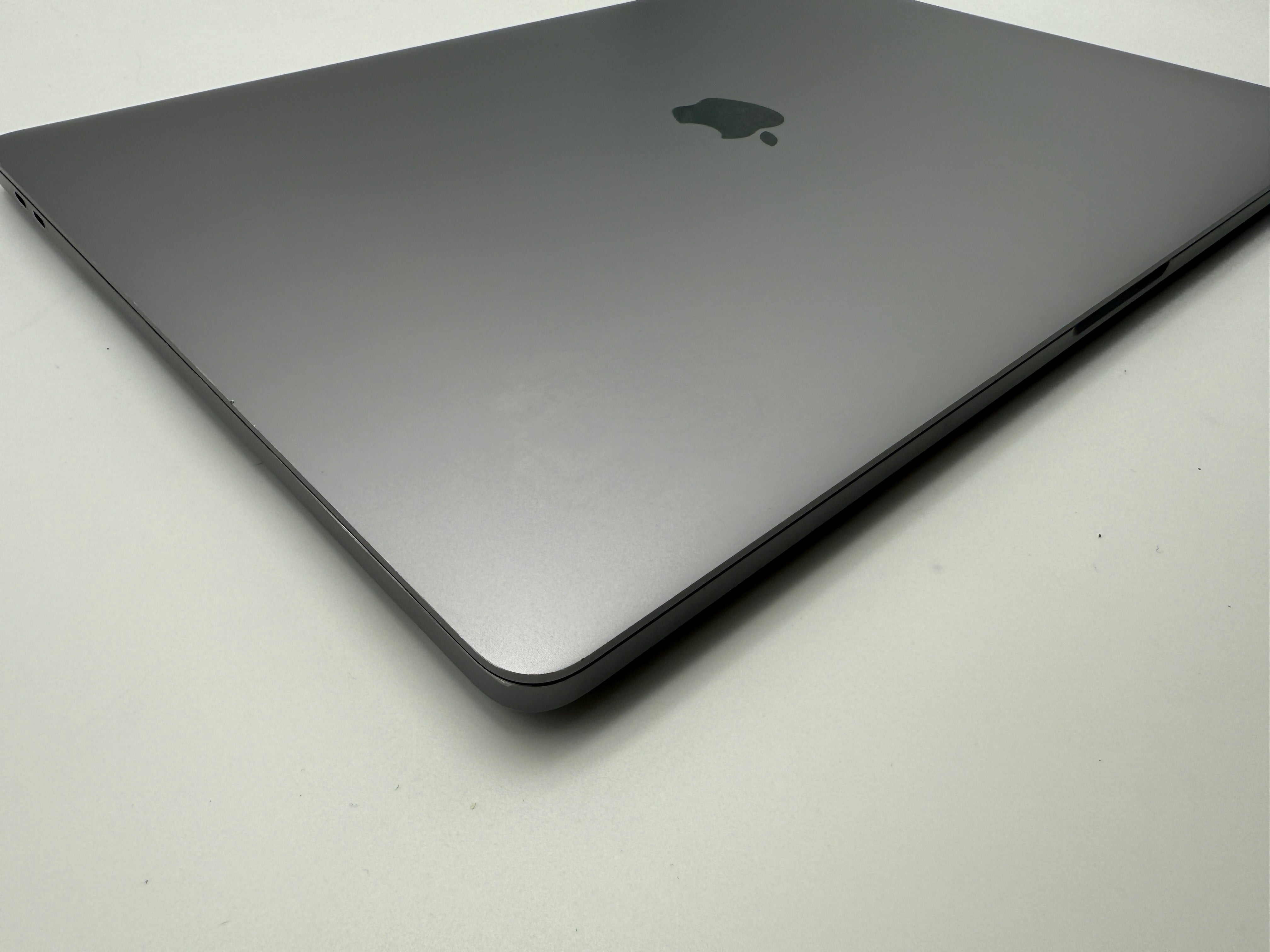 Macbook Pro 16" A2141 2019 2,3GHz i9 32GB 1TB 5500M Spacegrau #PS231
