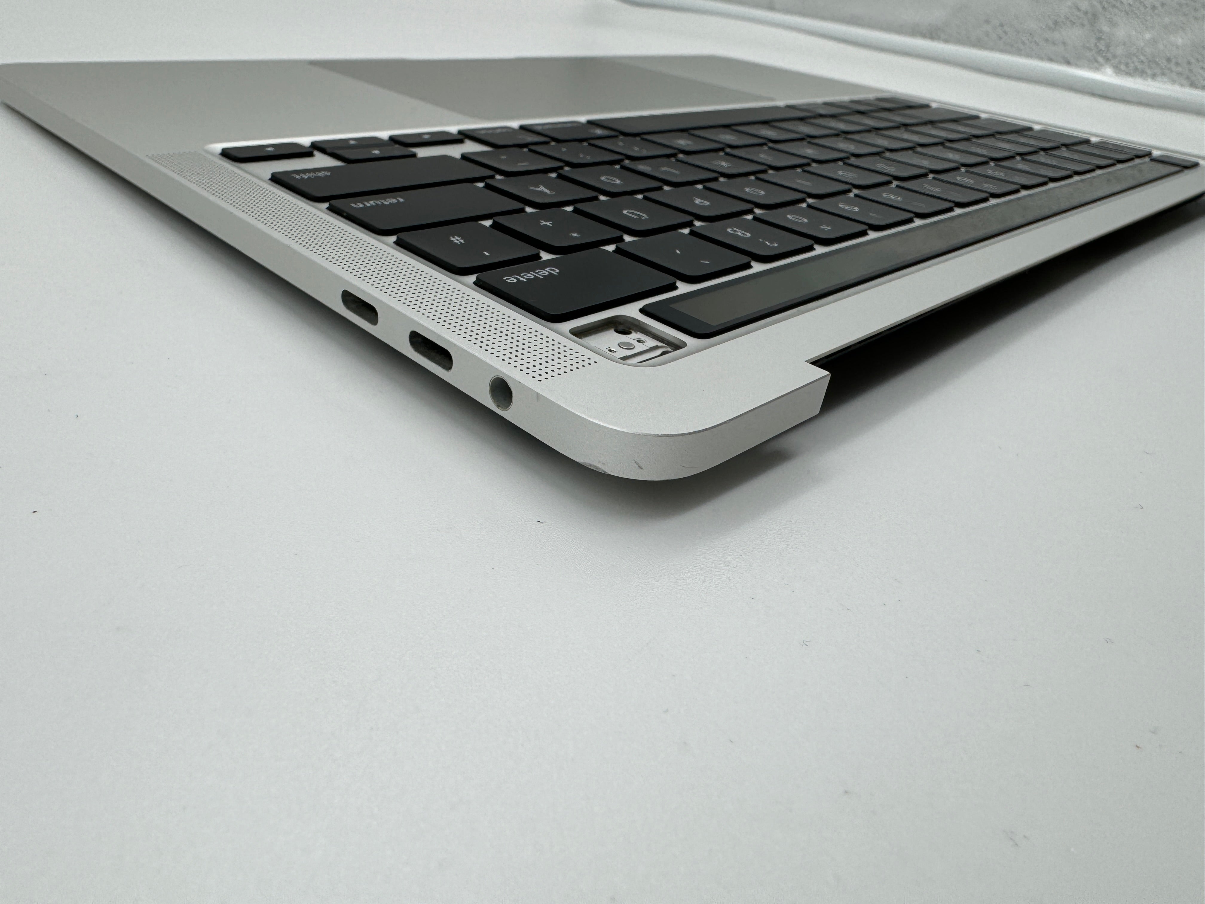 Macbook Pro 13" A2251 2020 Akku Topcase Tastatur Trackpad Silber #T418