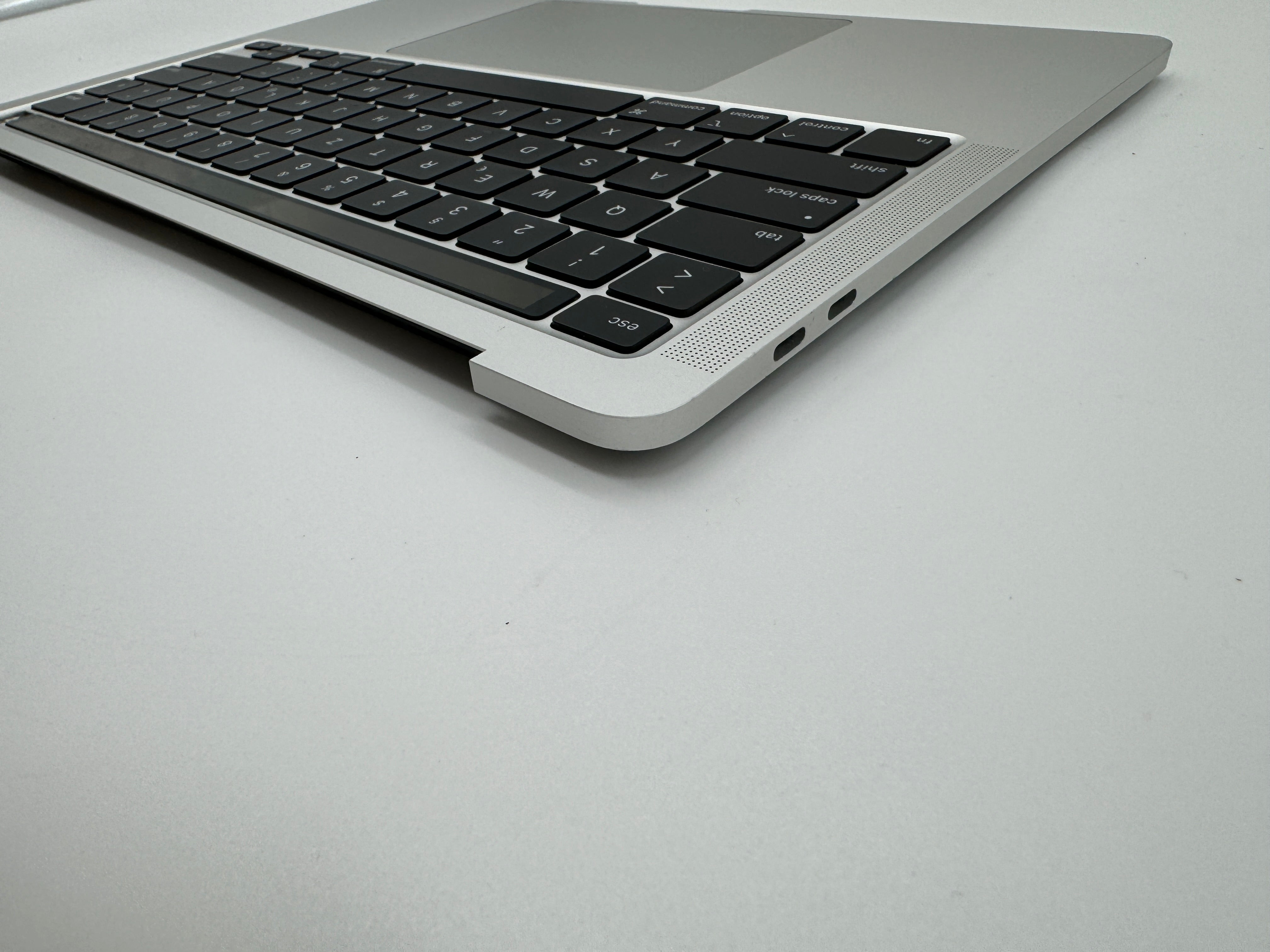 Macbook Pro 13" A2251 2020 Akku Topcase Tastatur Trackpad Silber #T418