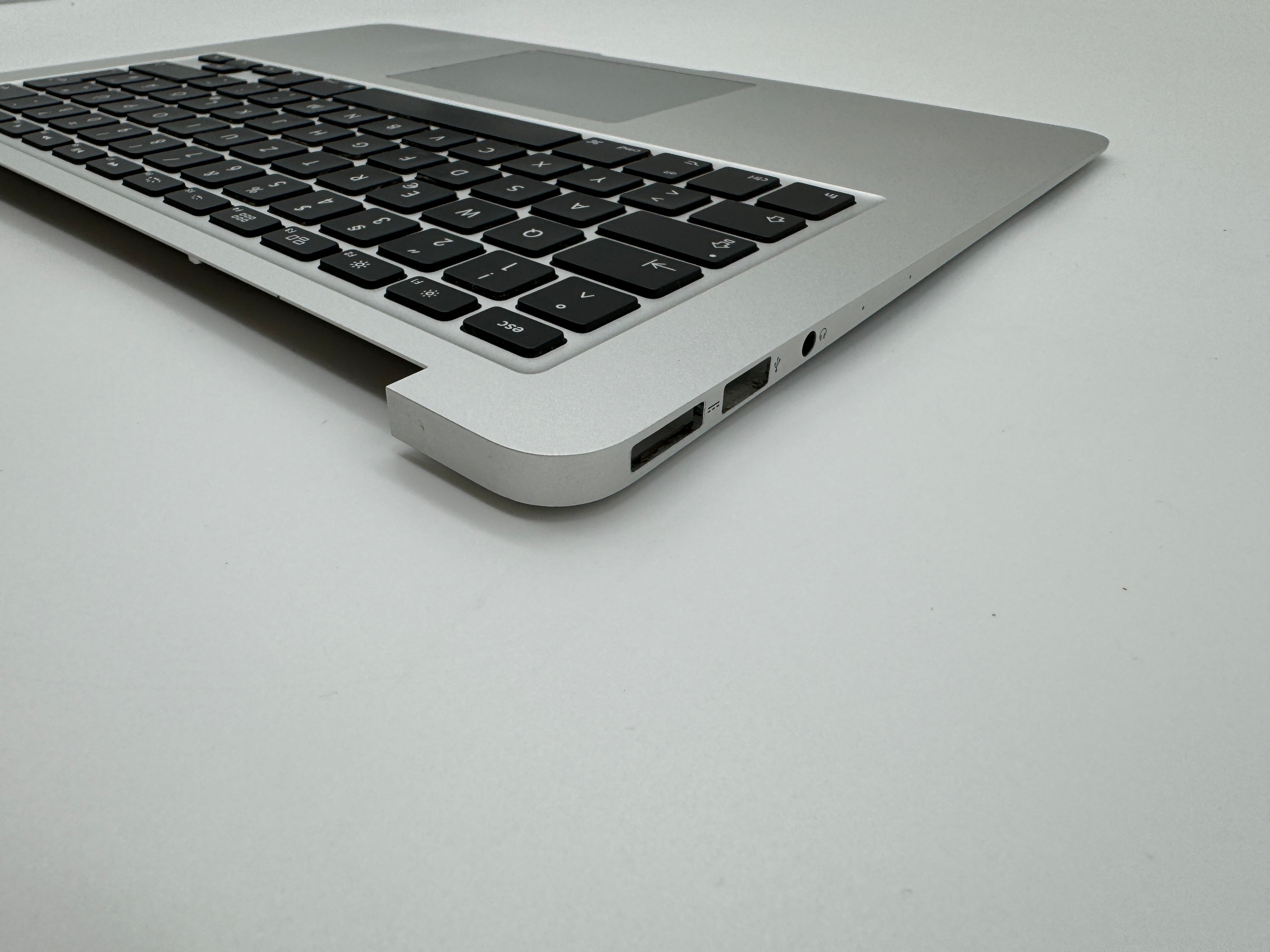 MacBook Air 13" A1466 2013 - 2017 Topcase QWERTZ Tastatur Akku Silber #T416