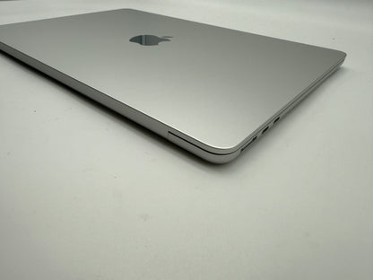 Apple MacBook Air 13,6“ M2 8C CPU 8C GPU 256 GB SSD 8 GB 2022 Silber MwSt.