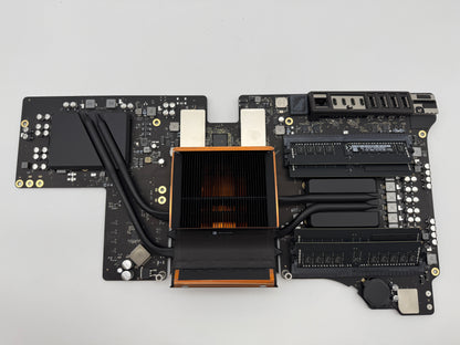 iMac Pro A1682 5K 2017 27“ 3,2GHz 64GB Vega 64 Mainboard Logicboard 820-00967