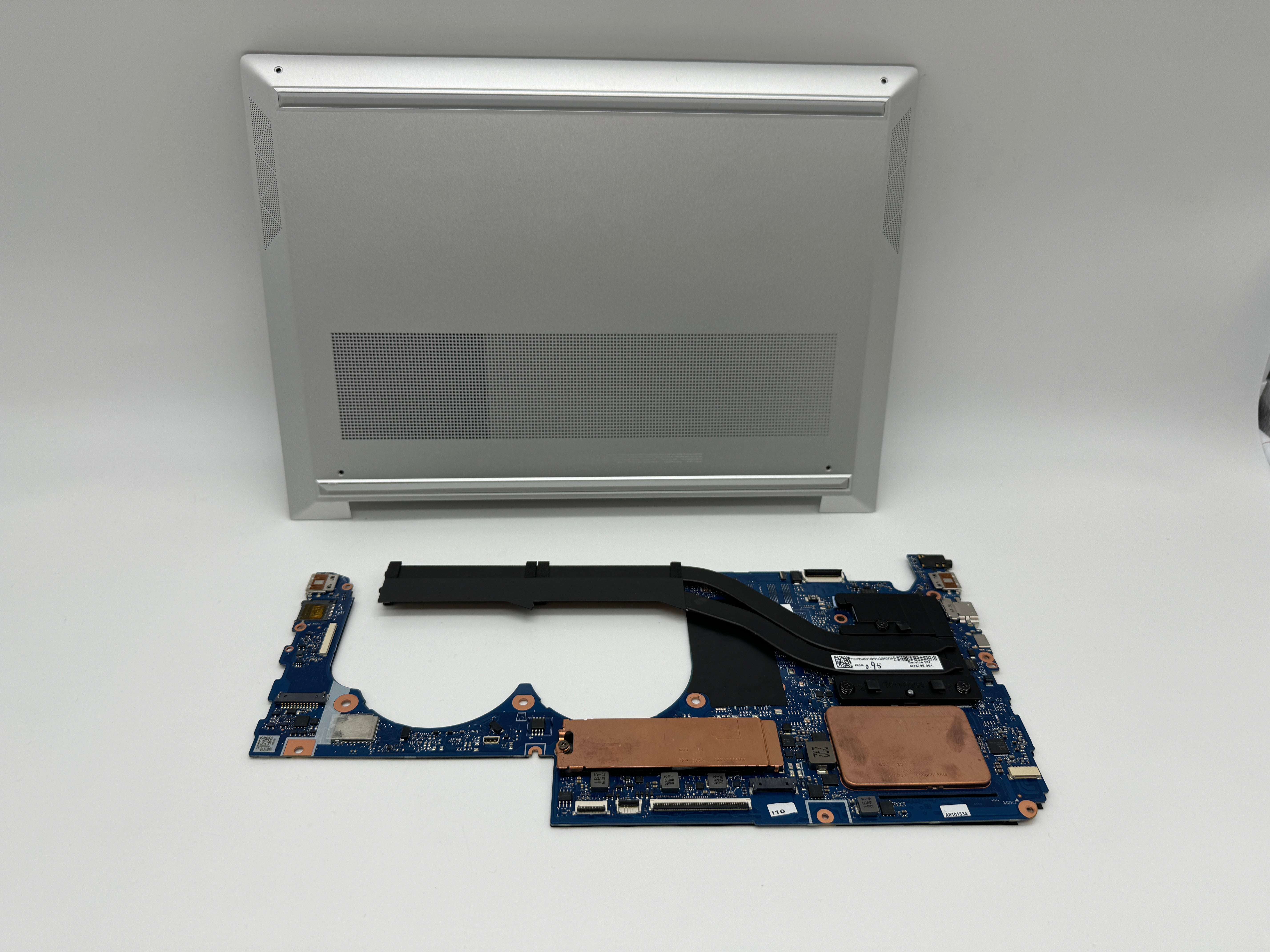 HP Envy 14 14-eb0252ng i5-1135G7 - 8GB Mainboard Logicboard