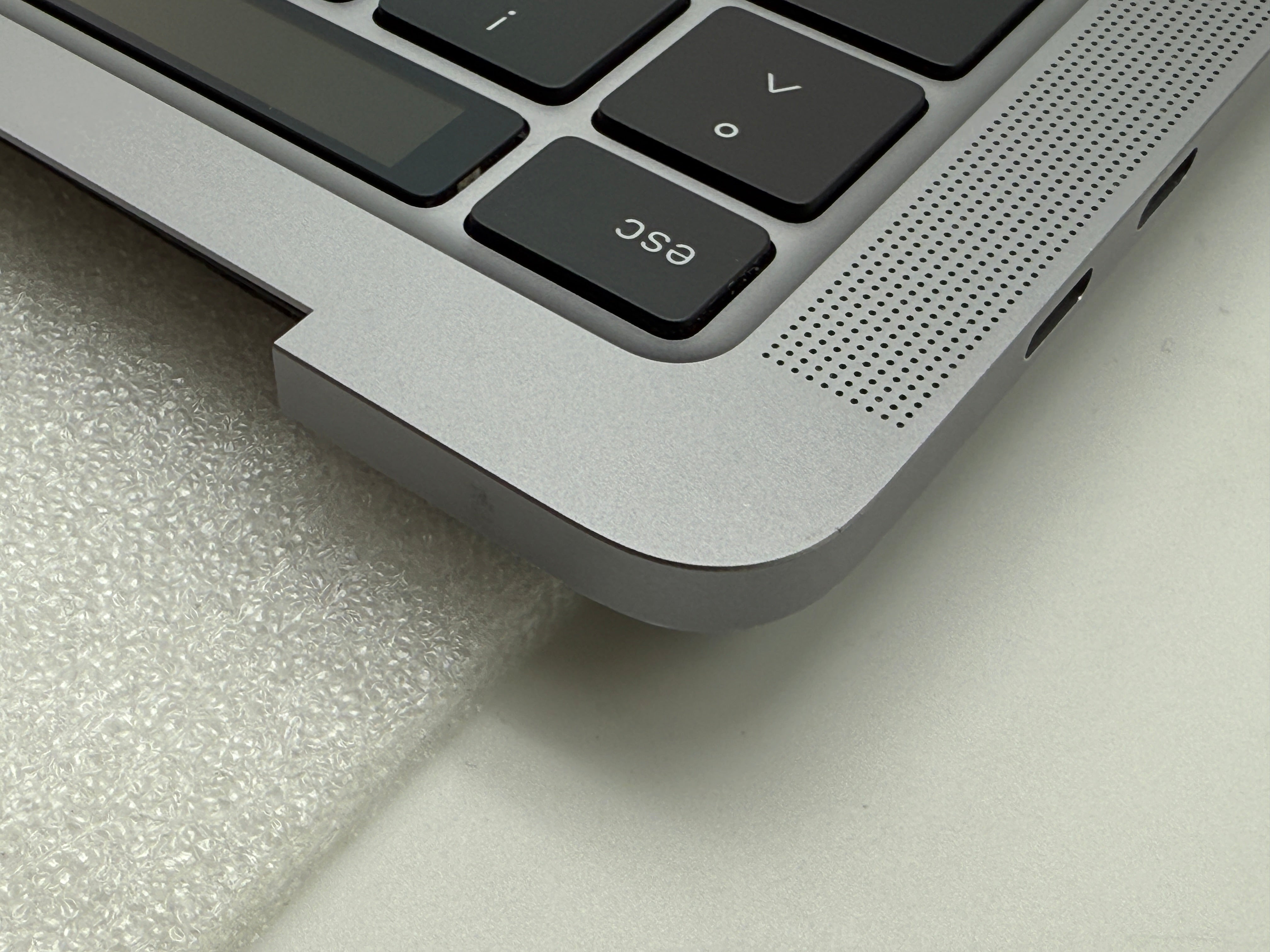 Macbook Pro 13" 2020 2022 A2338 Topcase QWERTZ Spacegrau Grau #T877