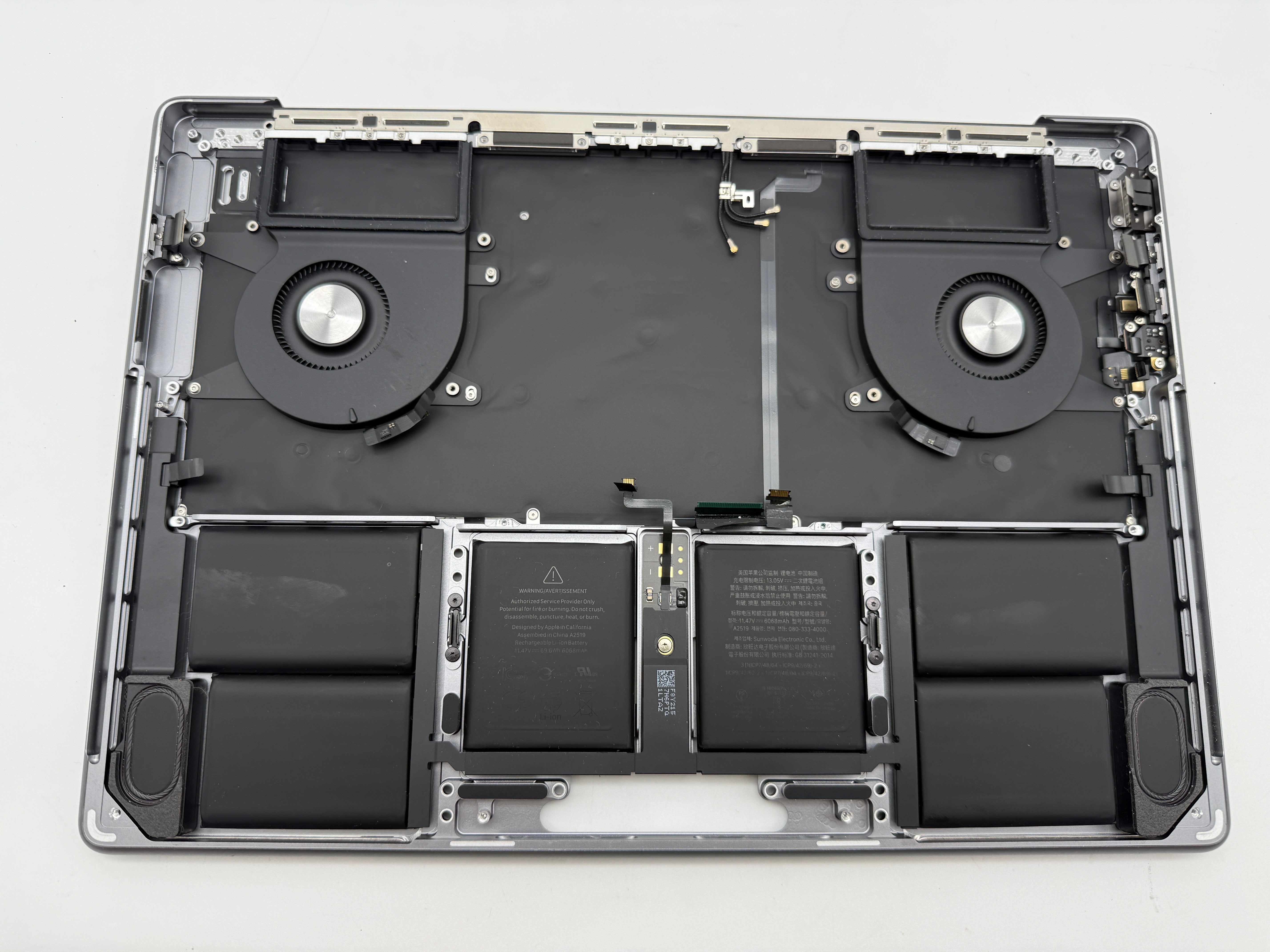 Macbook Pro 14" 2021 A2442 Topcase QWERTZ Tastatur Spacegrau #T878