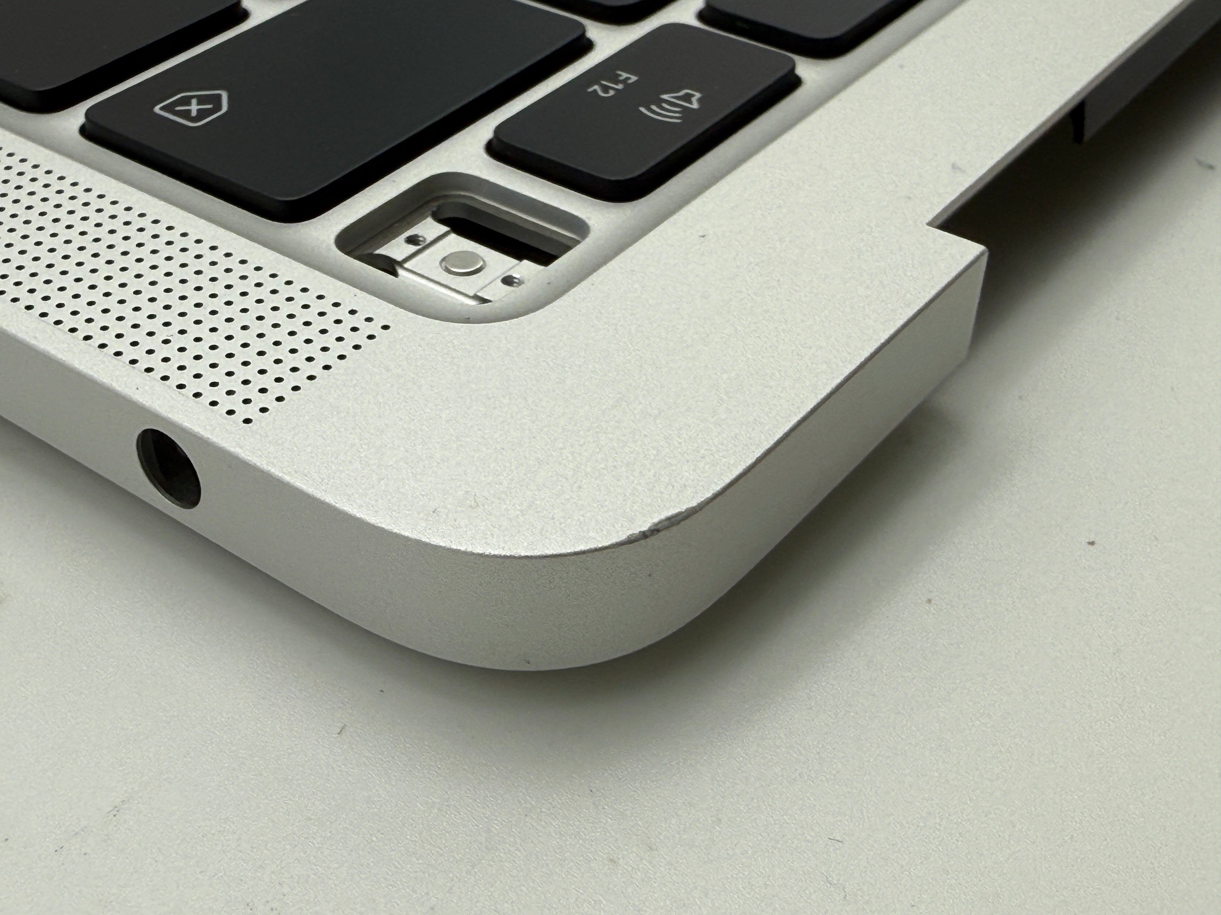 MacBook Air 13" 2020 A2337 Topcase QWERTZ Akku Tastatur Silber #T881