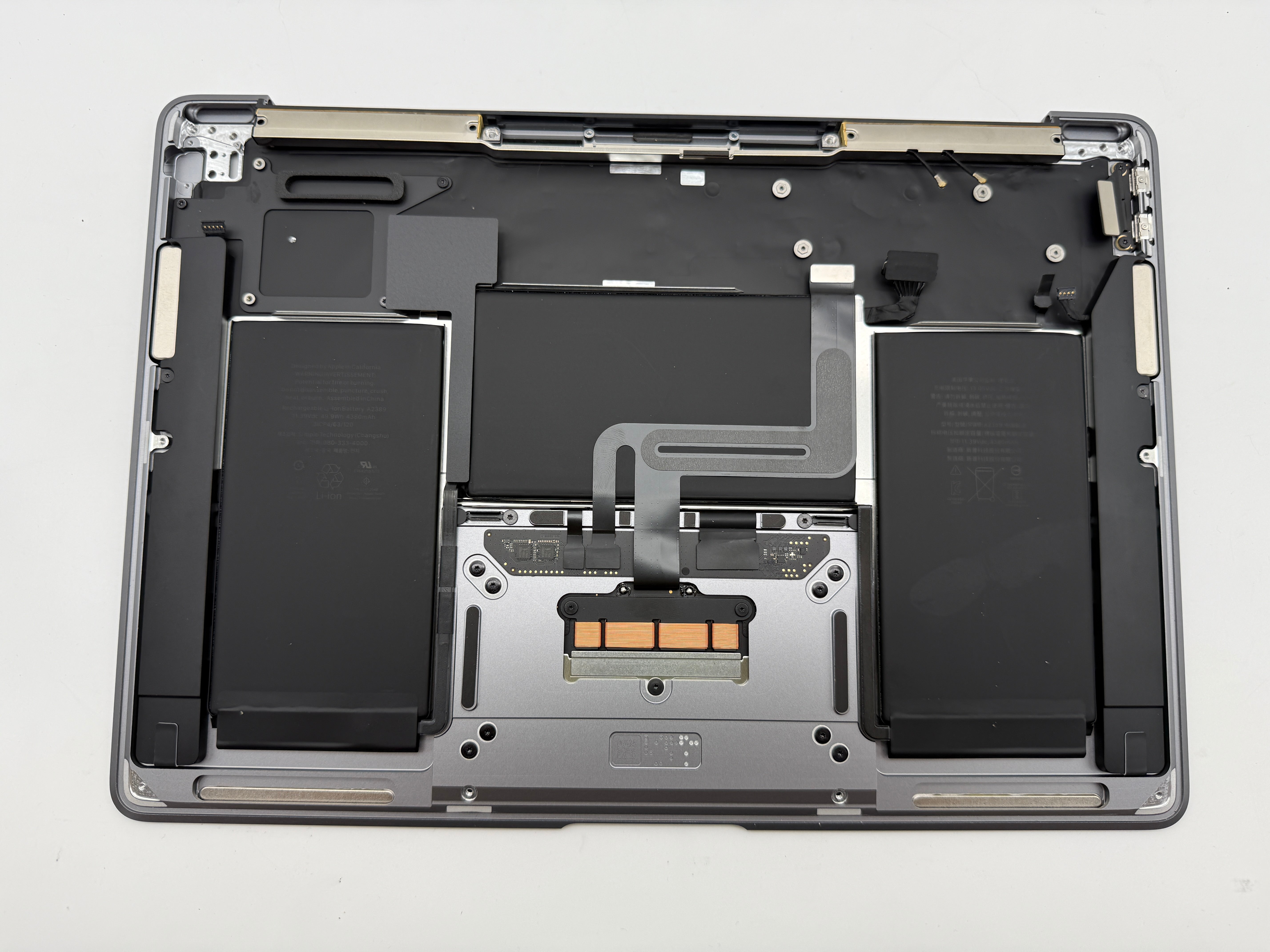 MacBook Air 13" 2020 A2337 Topcase QWERTZ Akku Tastatur Grau #T890