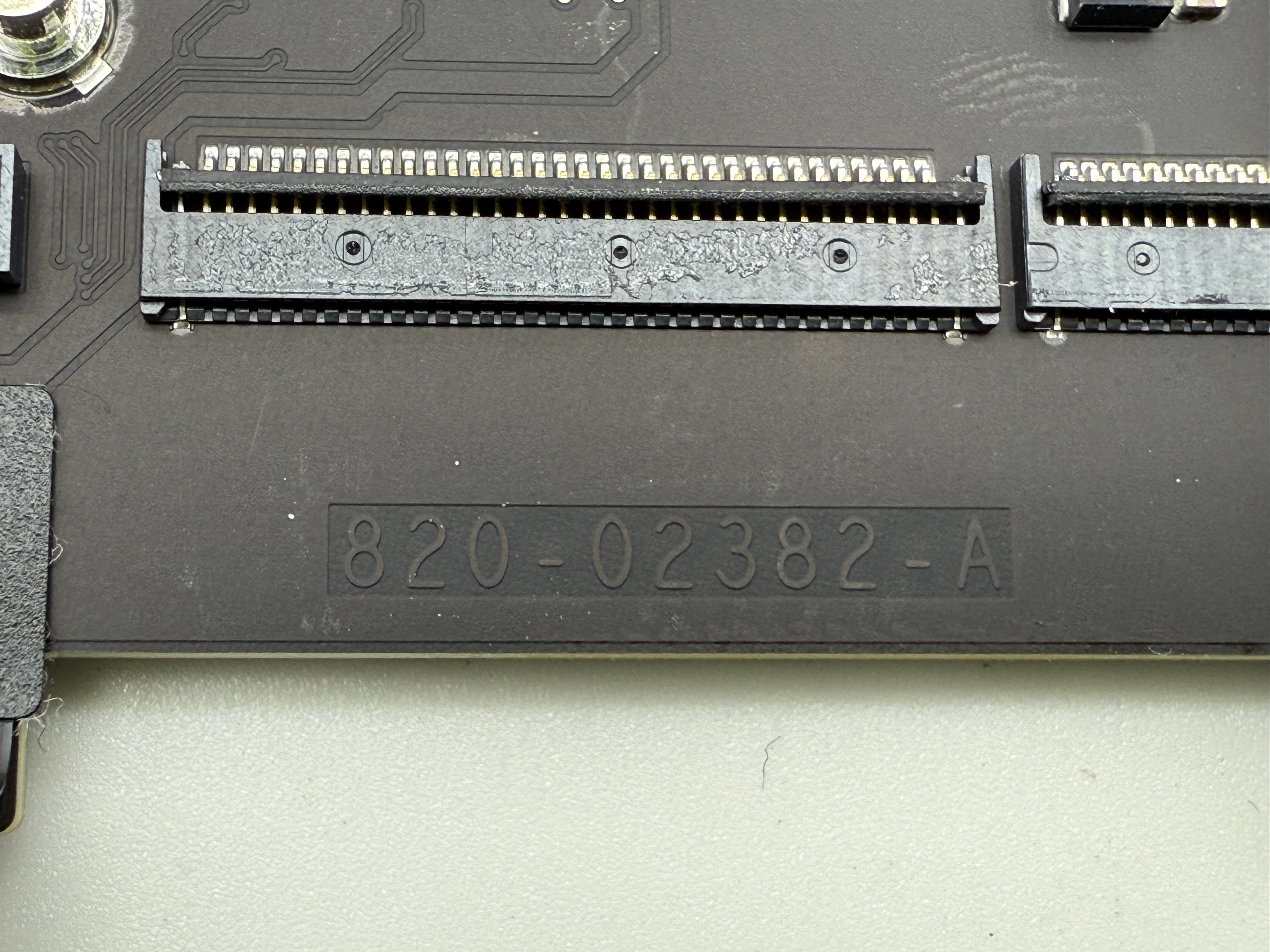Macbook Pro 16" 2021 A2485 M1 Max 10C 32GB 32C GPU 1TB 820-02382-A