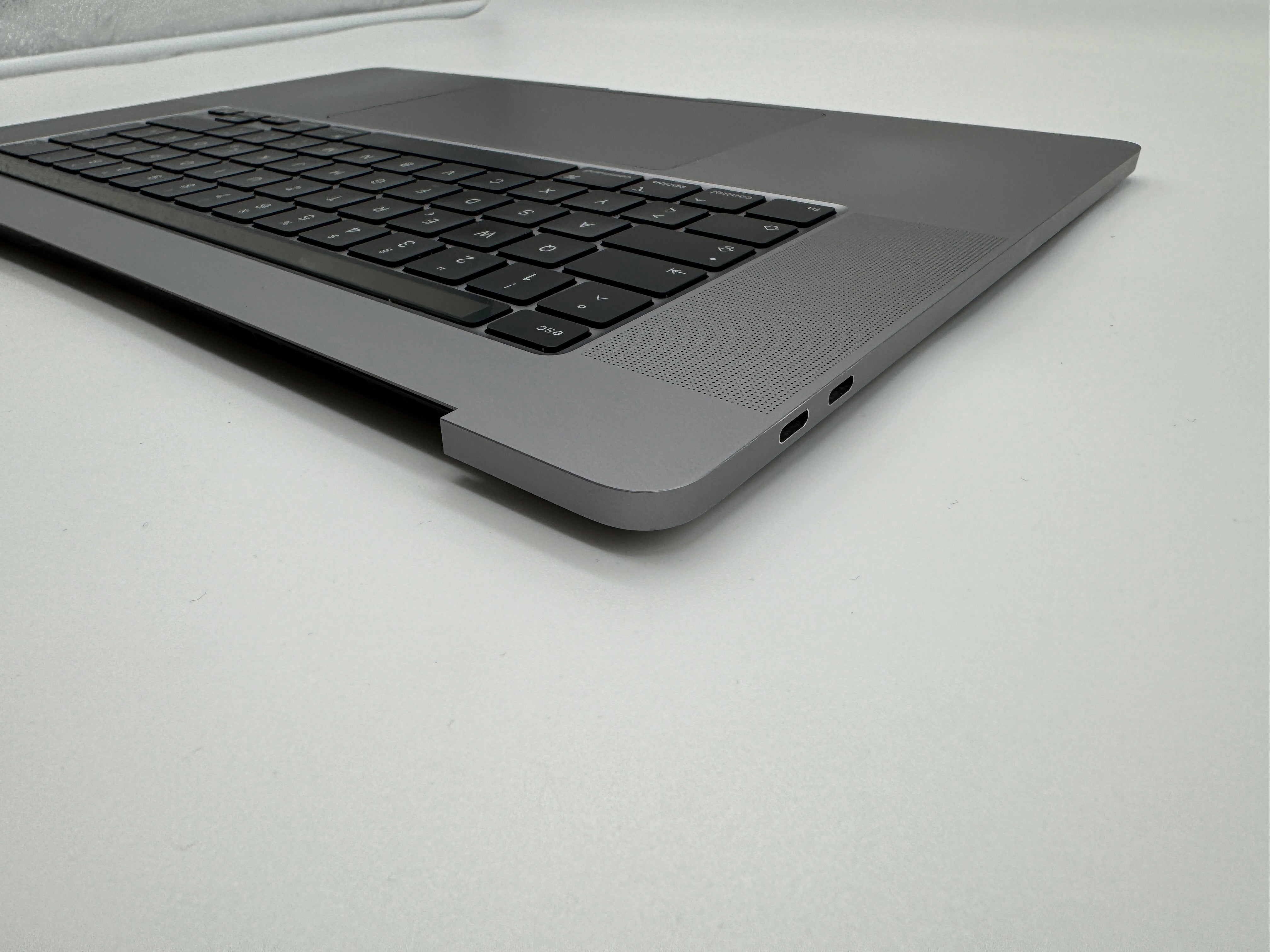 MacBook Pro 16" 2019 A2141 Grau Topcase Tastatur Trackpad QWERTZ #T439