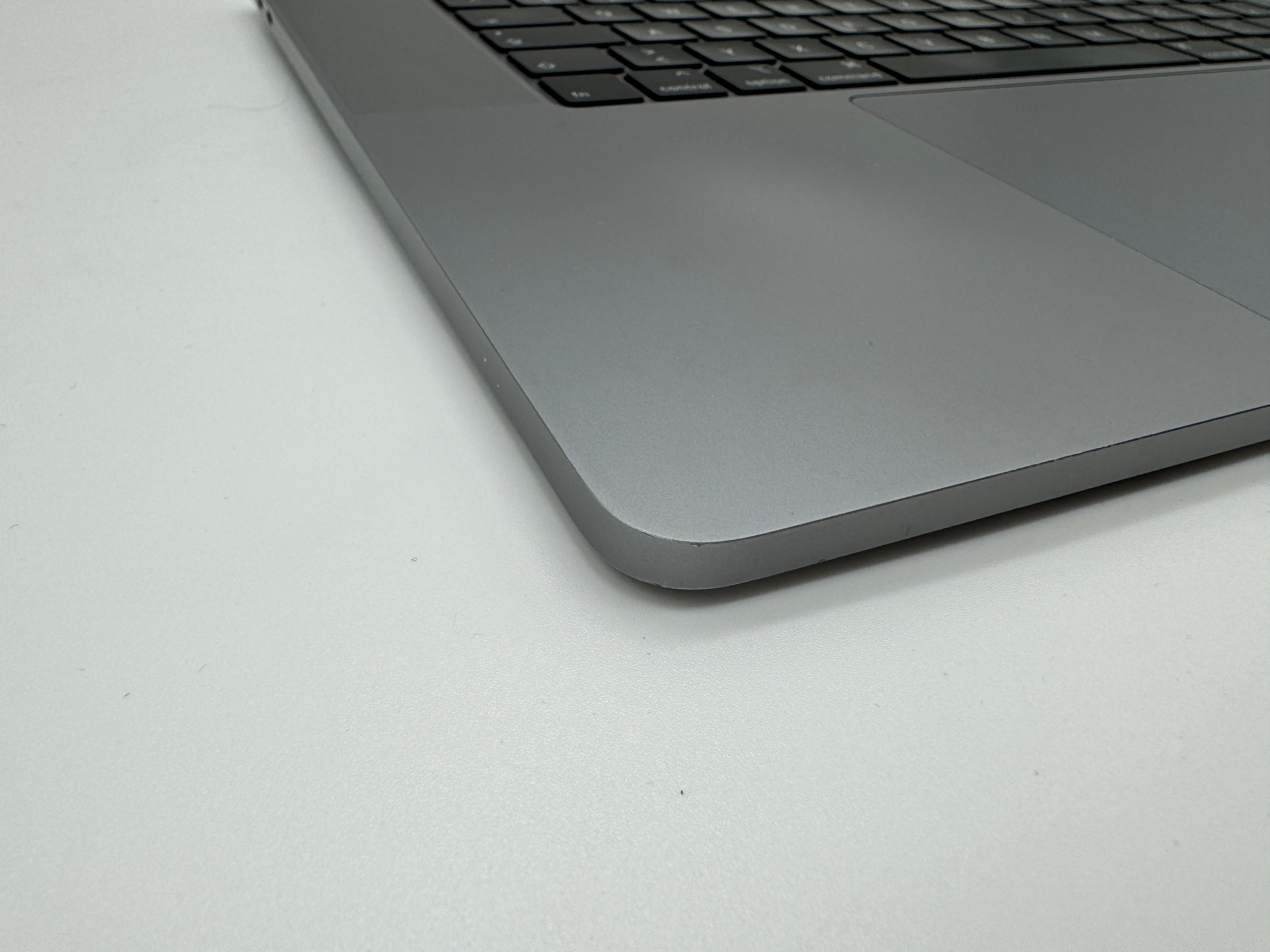 MacBook Pro 16" 2019 A2141 Grau Topcase Tastatur Trackpad QWERTZ #T438