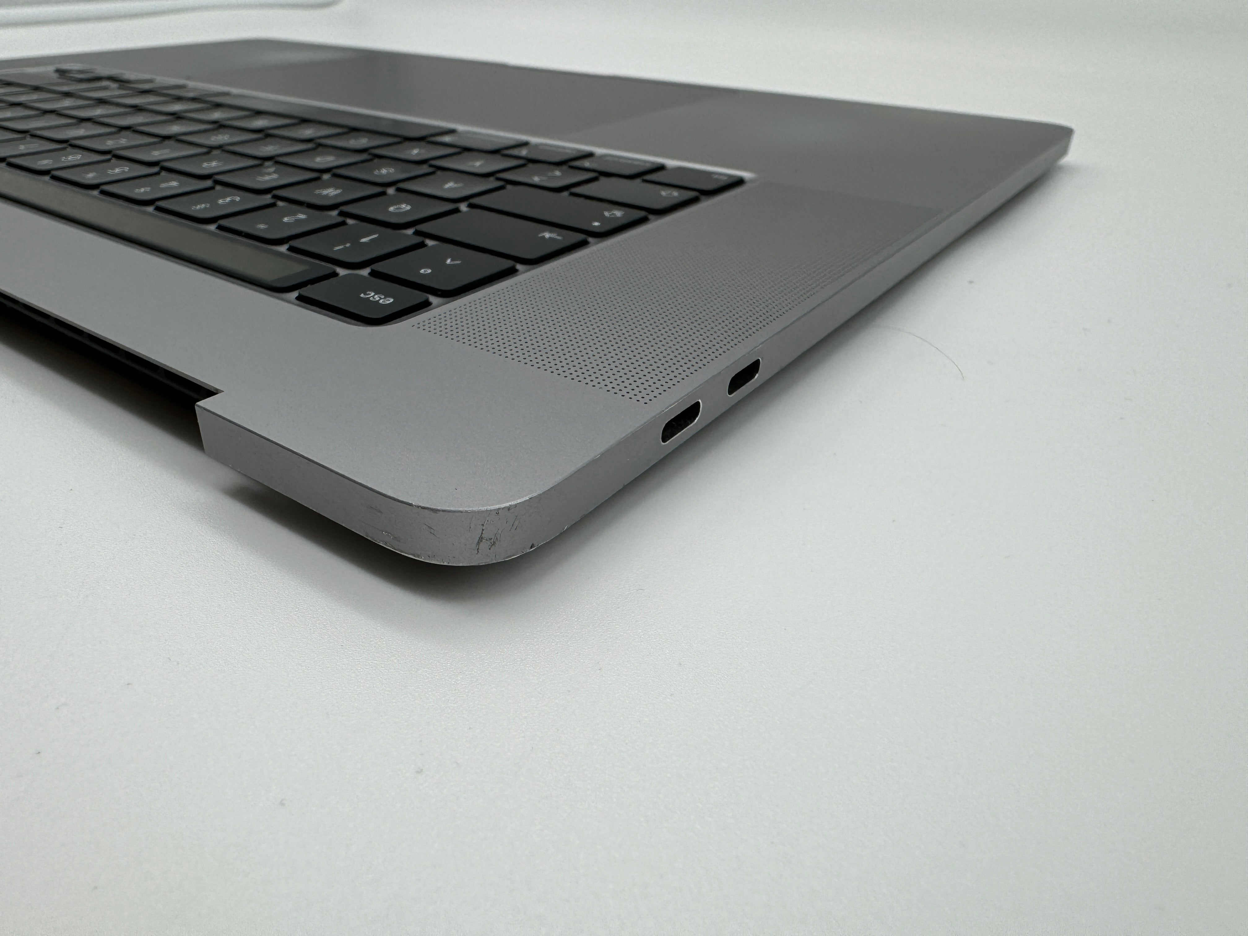 MacBook Pro 16" 2019 A2141 Grau Topcase Tastatur Trackpad QWERTZ #T438