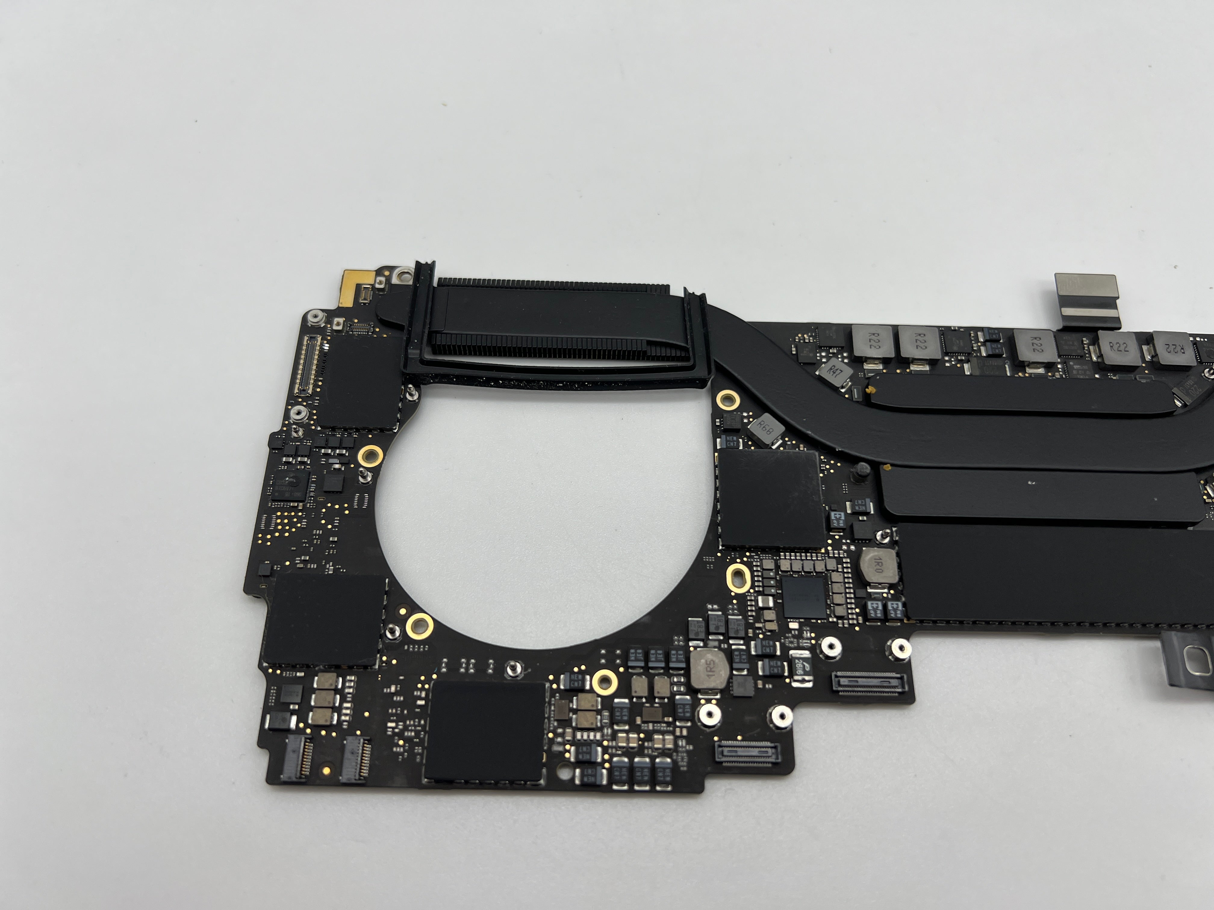 MacBook Pro A1989 13" 2018 2,3 GHz i5 8 GB 256 GB SSD Platine Mainboard #M9 Psmartplace
