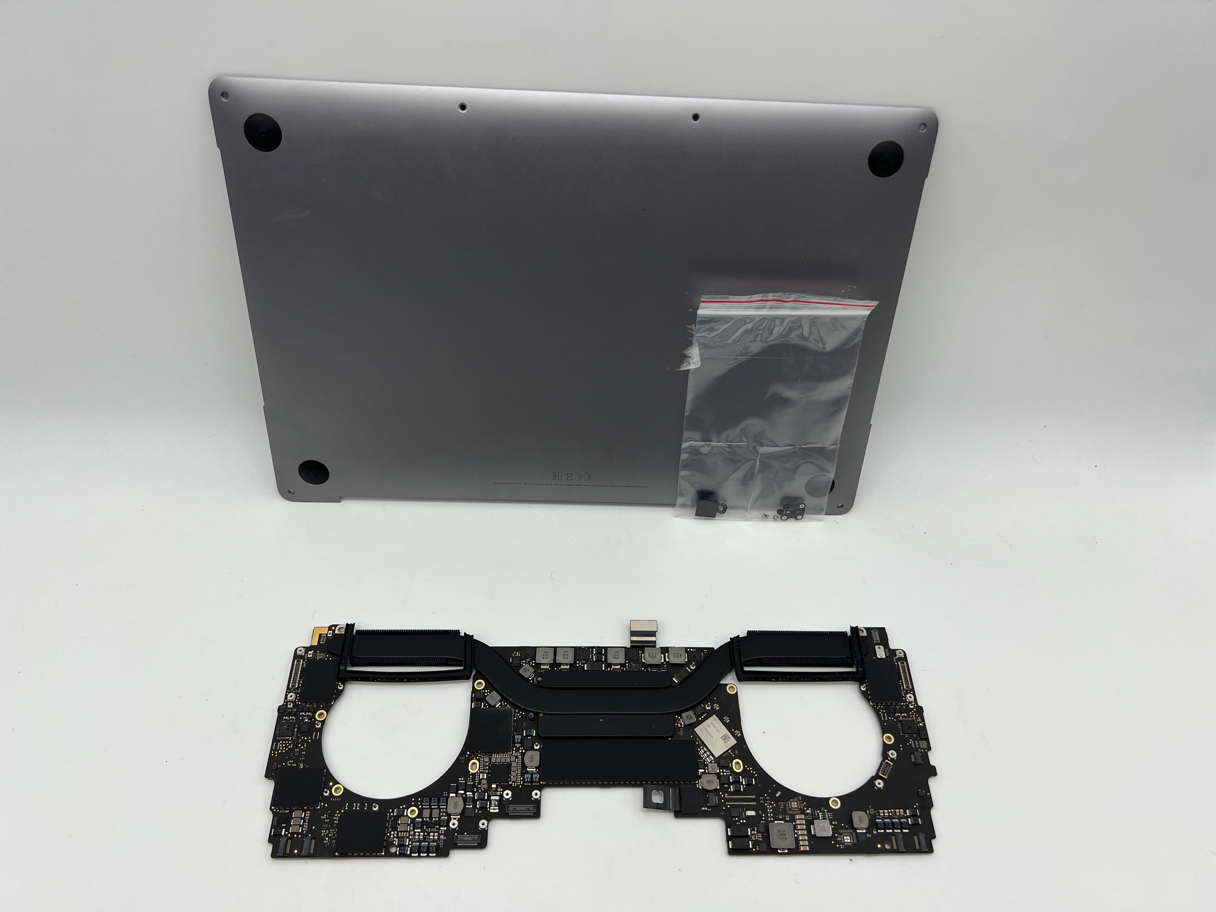 MacBook Pro A1989 13" 2018 2,3 GHz i5 8 GB 256 GB SSD Platine Mainboard #M9 Psmartplace