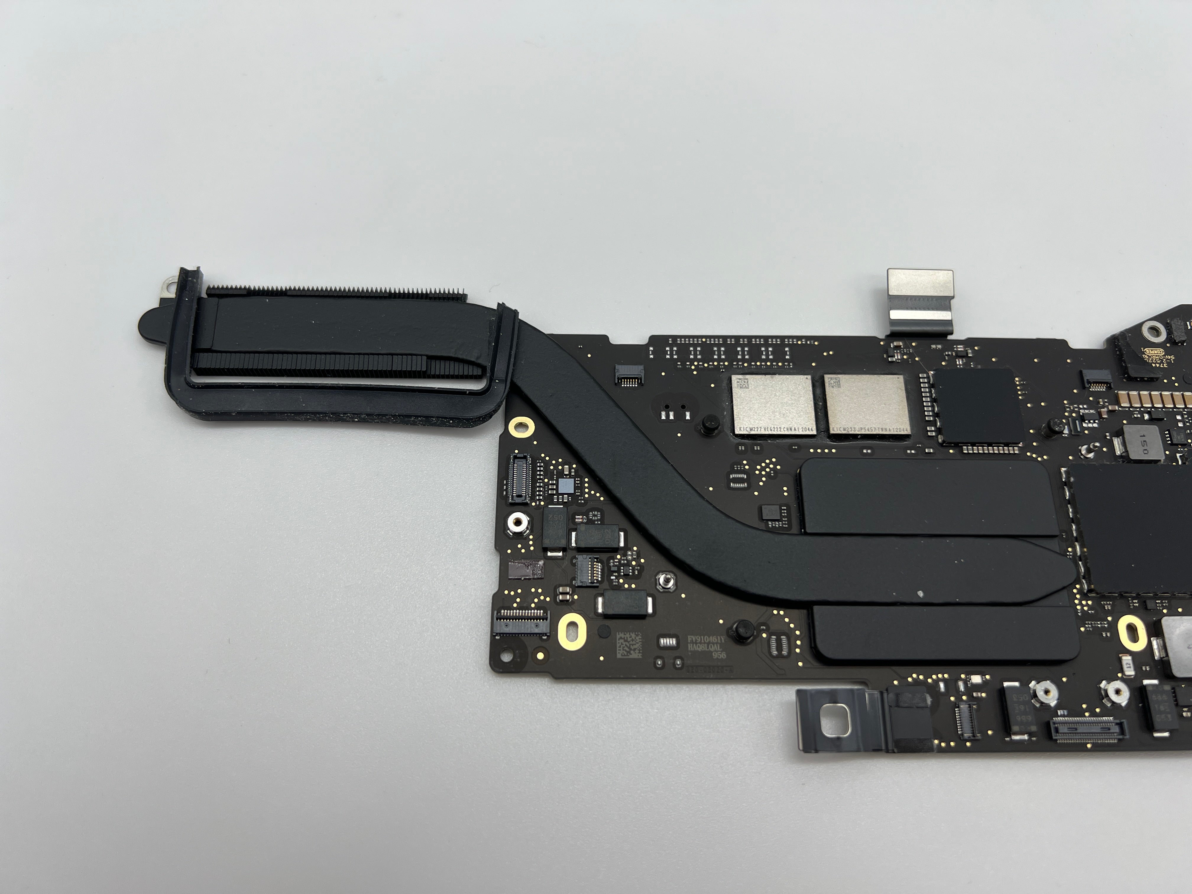 Macbook Pro 13" 2020 A2338 M1 8 GB 512 GB Mainboard Logicboard #M99 Psmartplace