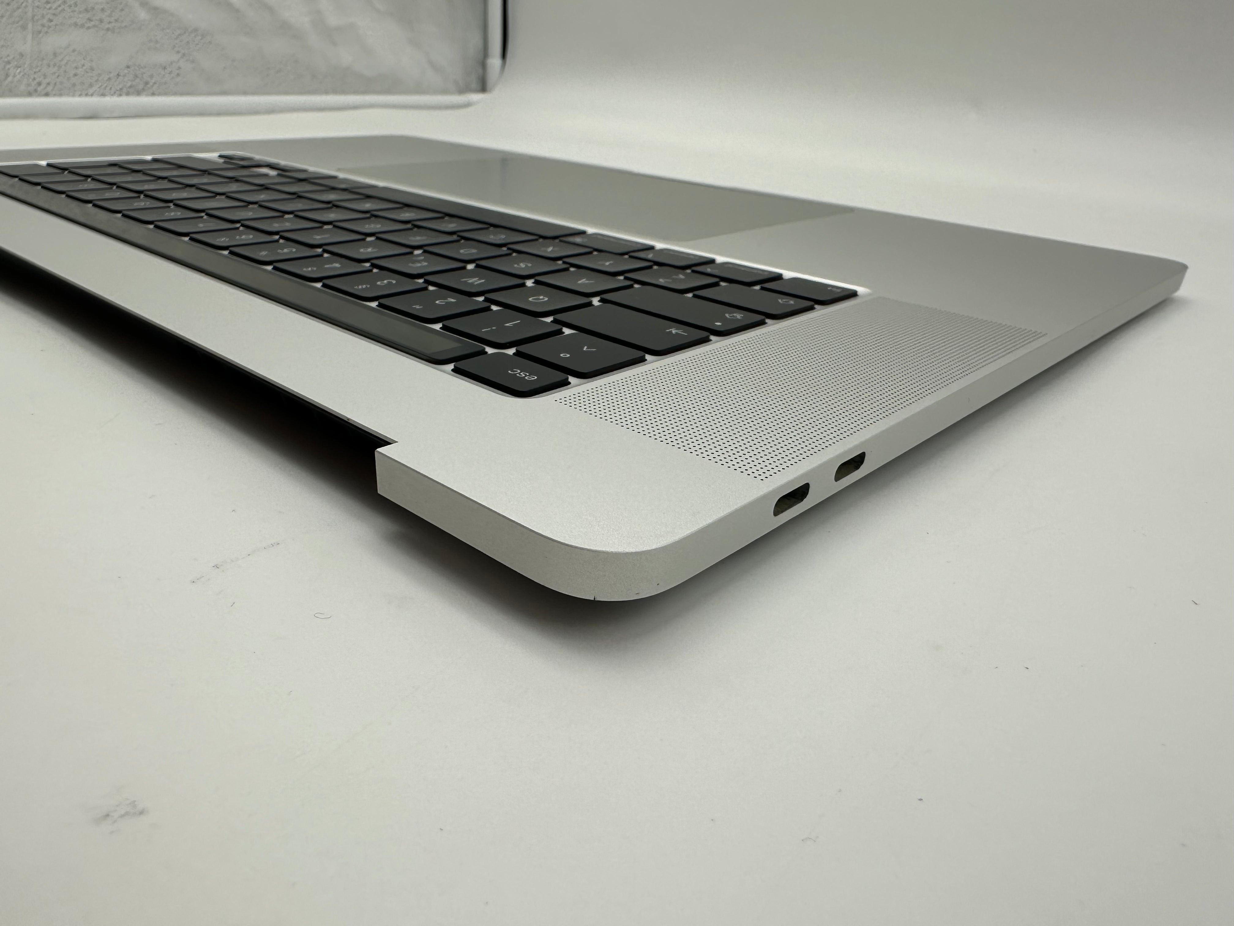 MacBook Pro 16" 2019 A2141 Silber Akku Topcase Tastatur QWERTZ #T959