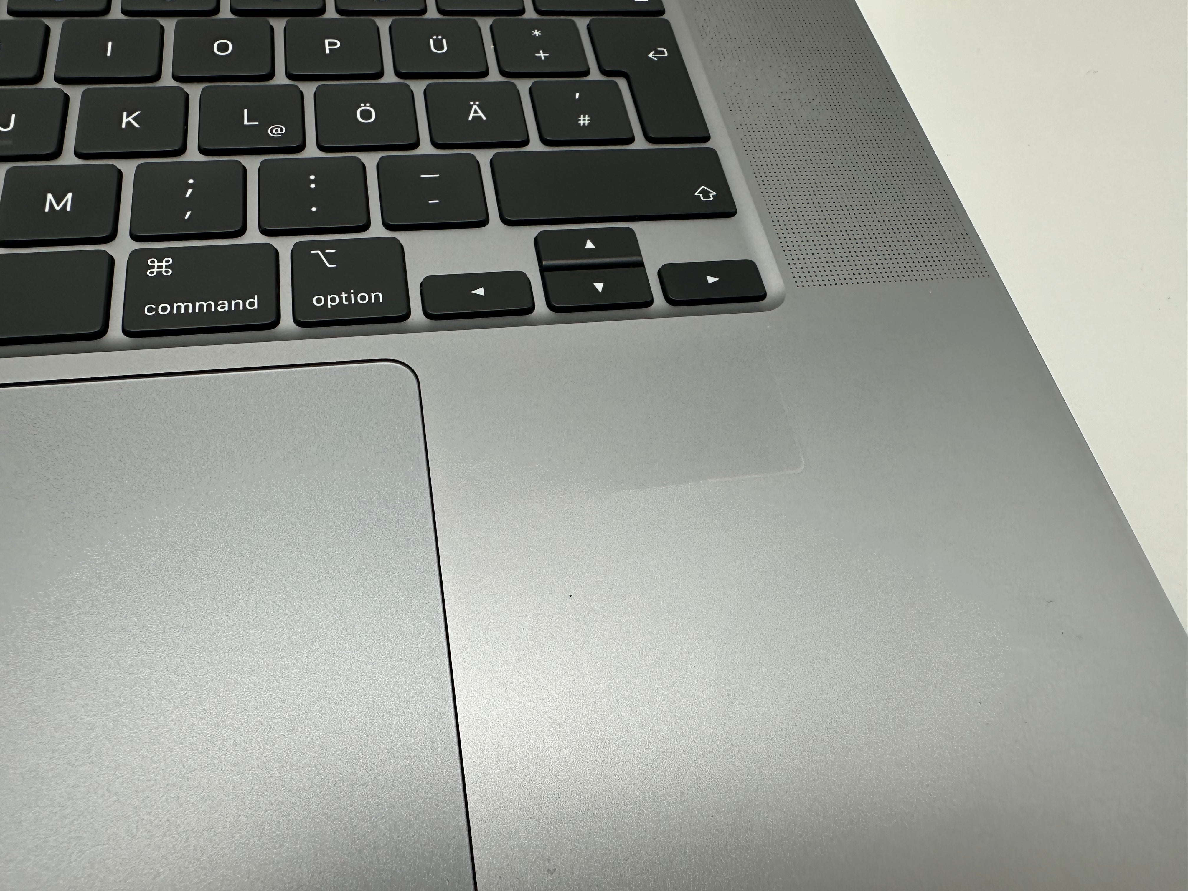 MacBook Pro 16" 2019 A2141 Grau Topcase Tastatur Trackpad Akku QWERTZ #T960