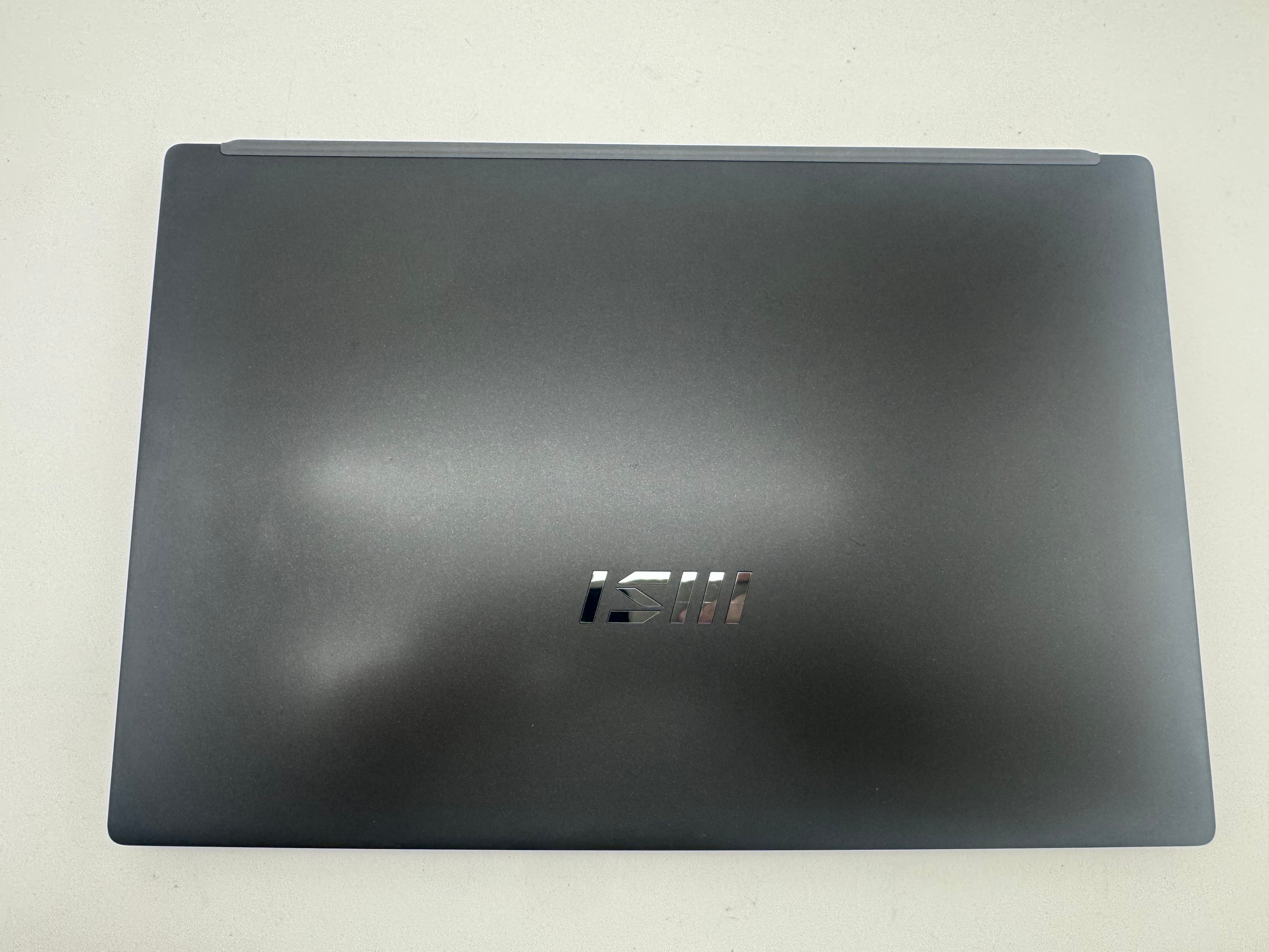 MSI Modern 15 B12MO-01009 i5 1235U 1,3 Ghz 16GB 512GB Grau MwSt.