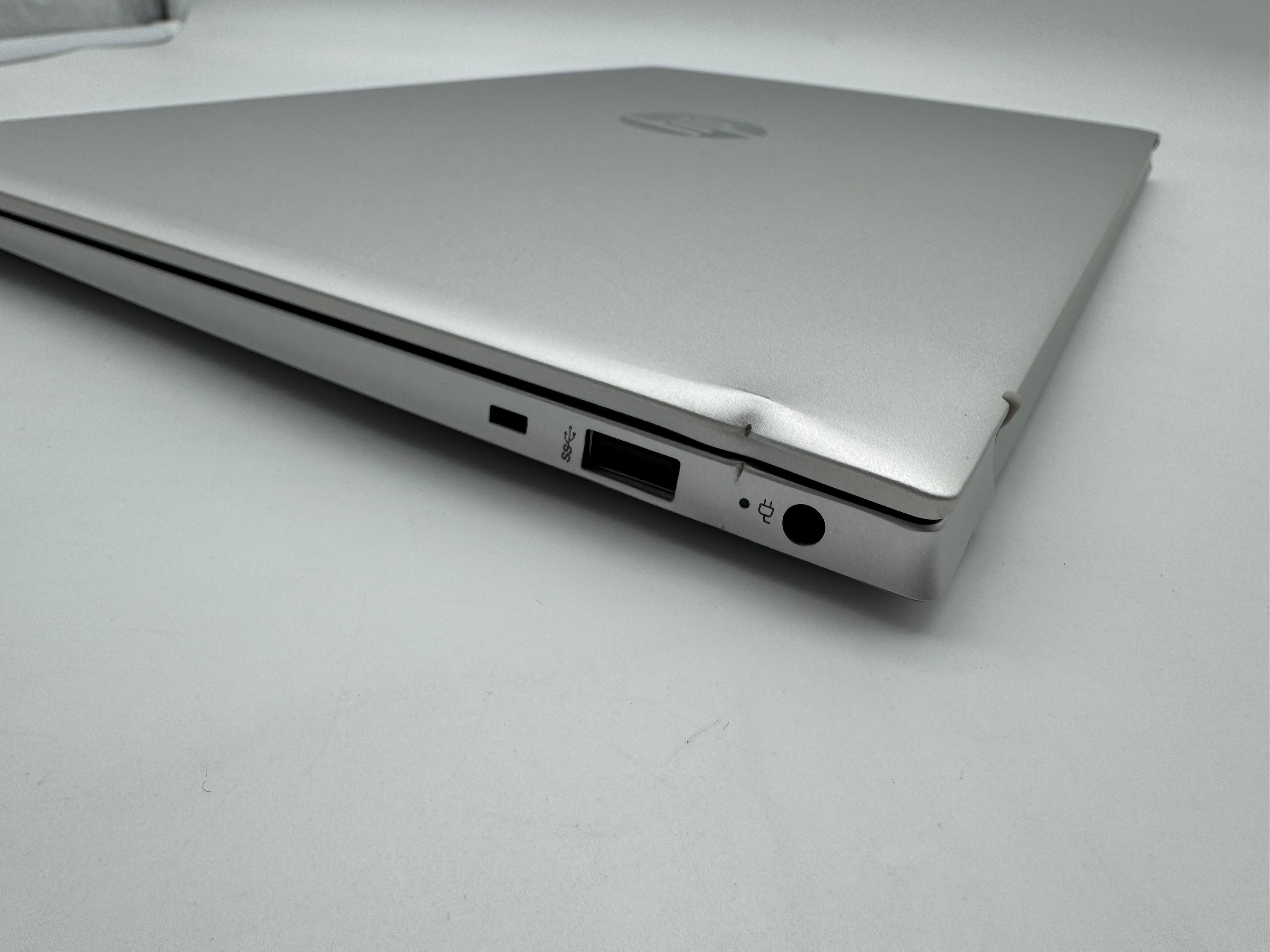 HP Pavilion 15-eg2055ng 1,3GHz i5-1235U 8GB 512GB Silber QWERTZ MwSt. #PSW174