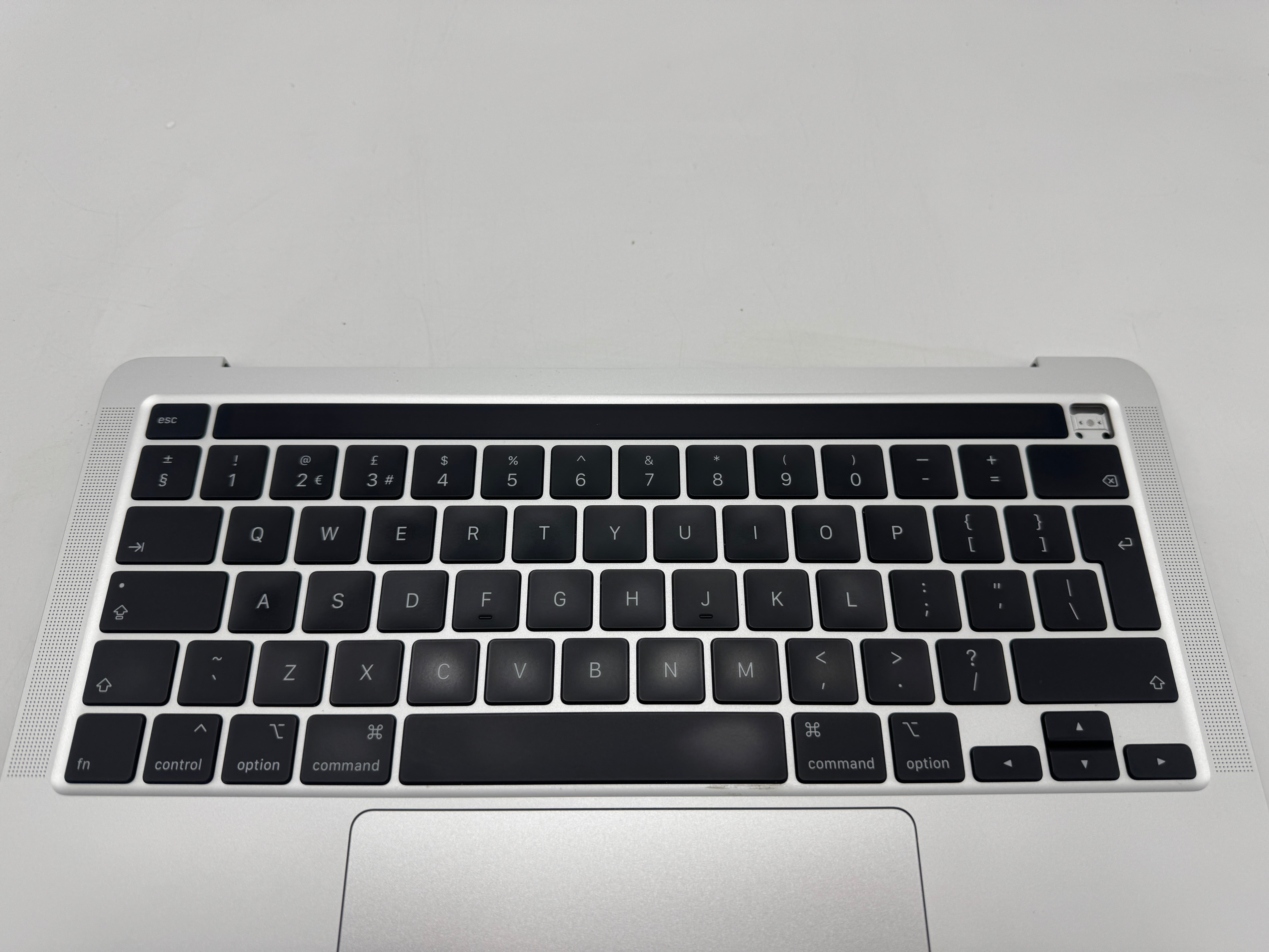 Macbook Pro 13" A2251 2020 Topcase QWERTY UK Akku Tastatur Silber #T768