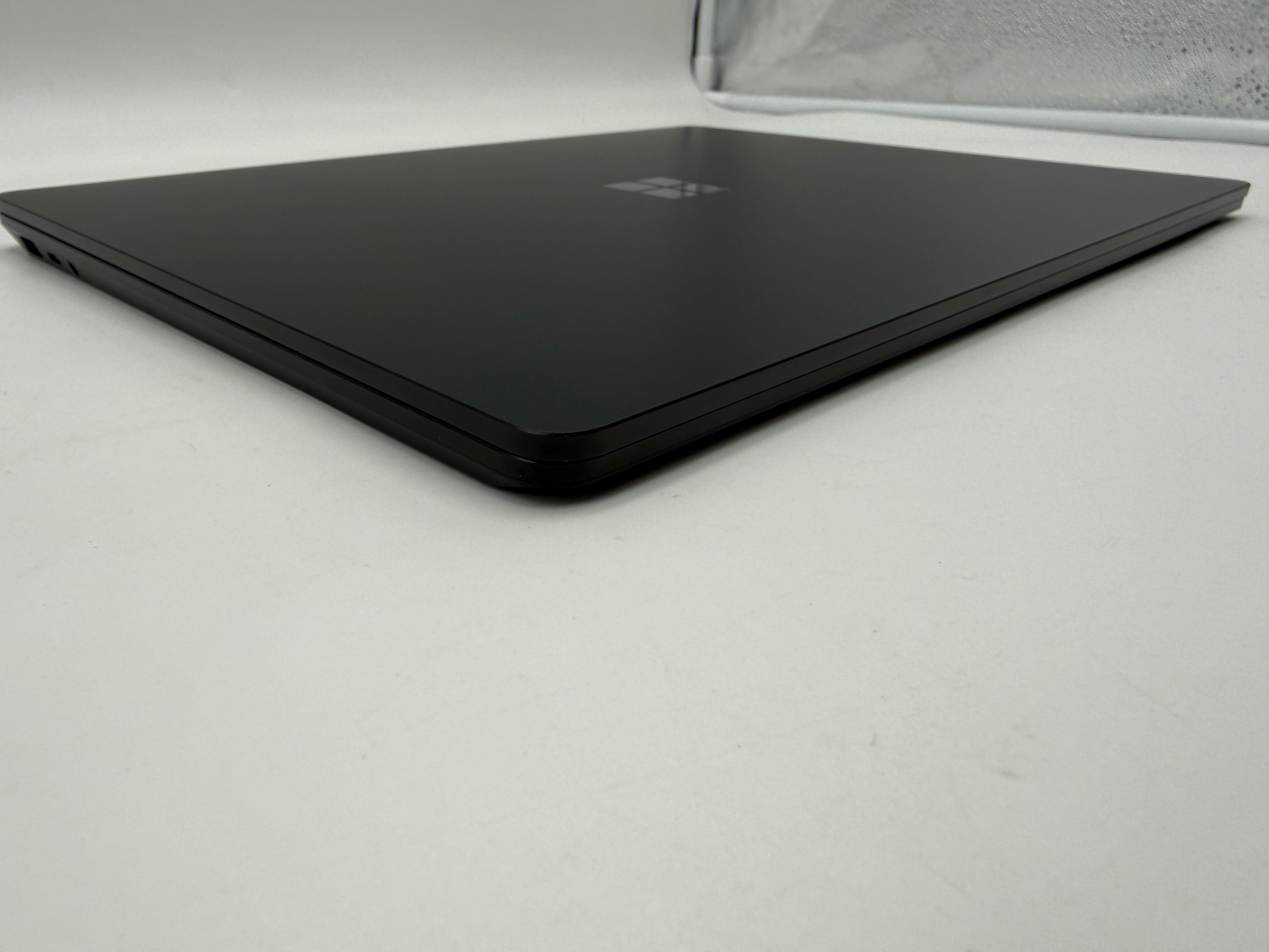 Microsoft Surface Laptop 4 13" i5-1135G7 8GB 512GB MwSt.Schwarz
