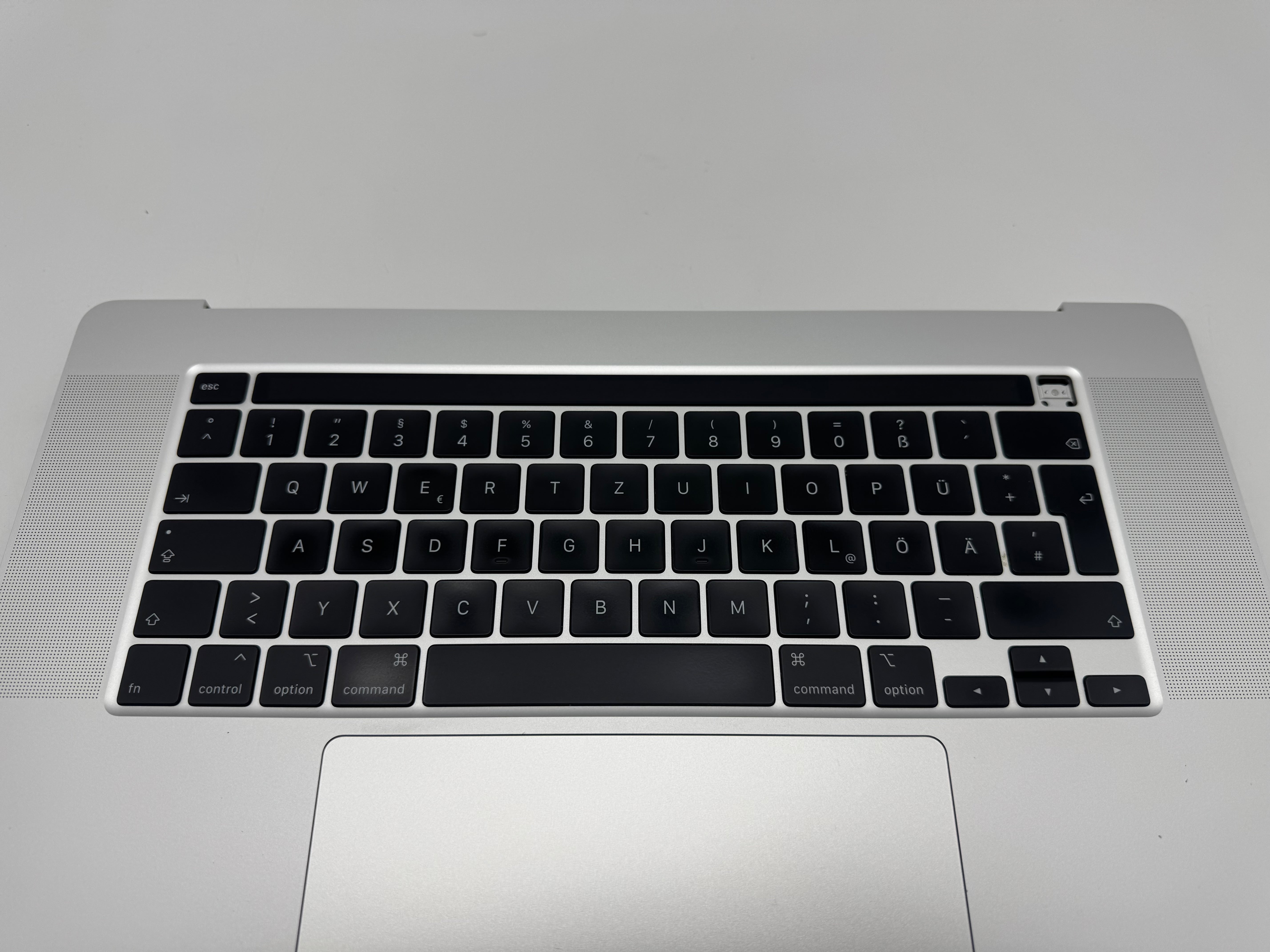 MacBook Pro 16" 2019 A2141 Silber Akku Topcase Tastatur QWERTZ #T1001