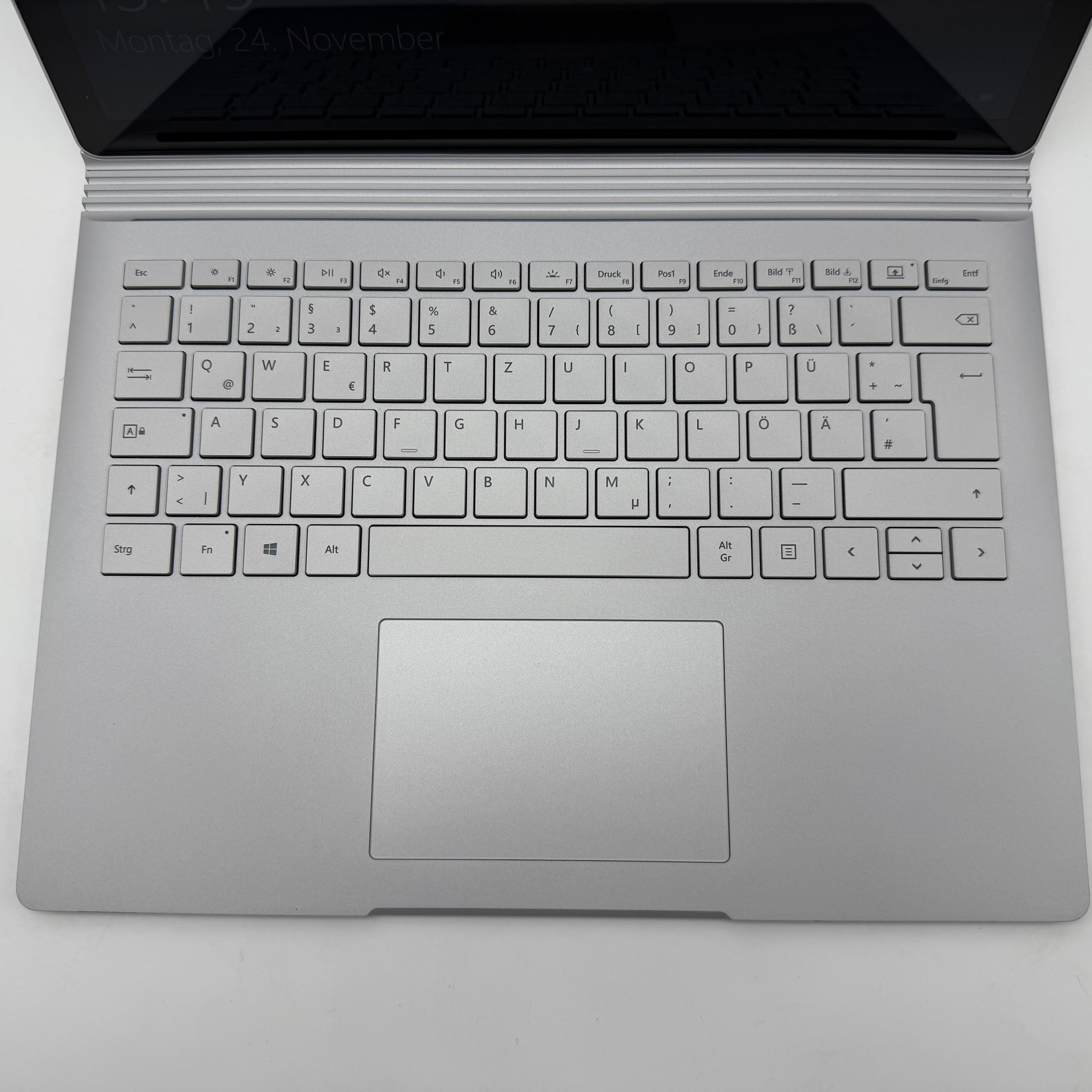 Microsoft Surface Book 2 13.5" i7-86500 8GB 256GB SSD GTX 1050 #PSW149