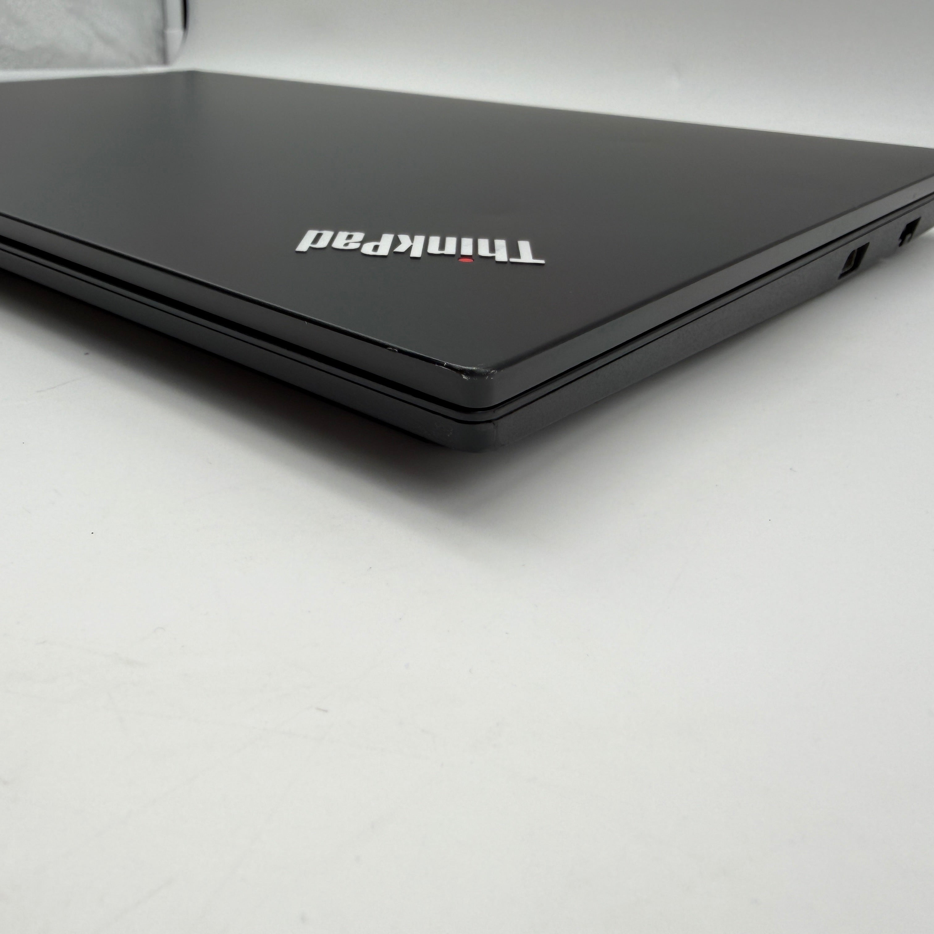 Lenovo Thinkpad E15 G4 Notebook i7-1255U 1,7 GHz 16GB 512GB SSD Spanisch MwSt.