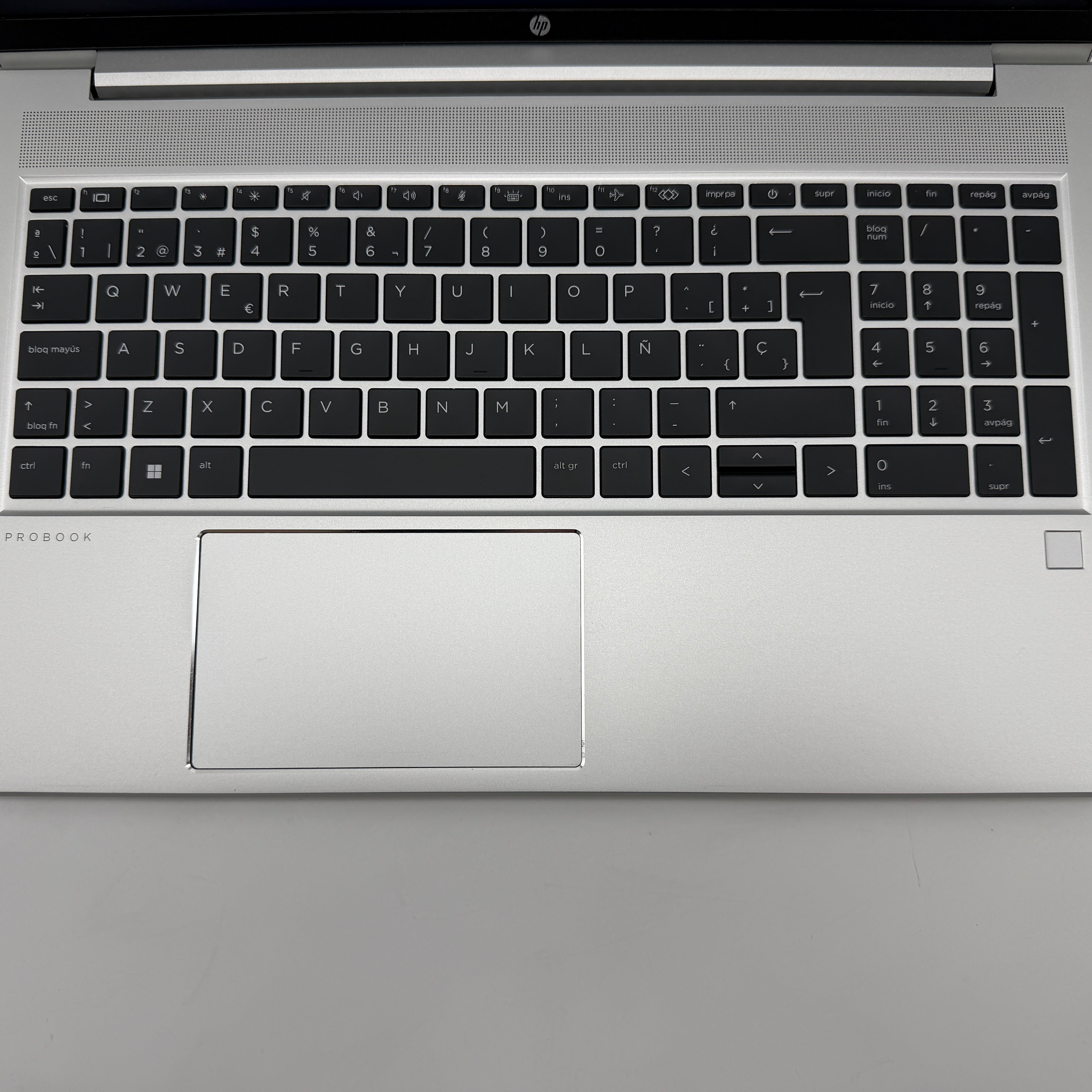 HP ProBook 450 15,6" G8 2,8GHz i7-1165G7 16GB 512GB MwSt. Spanisch PSW194