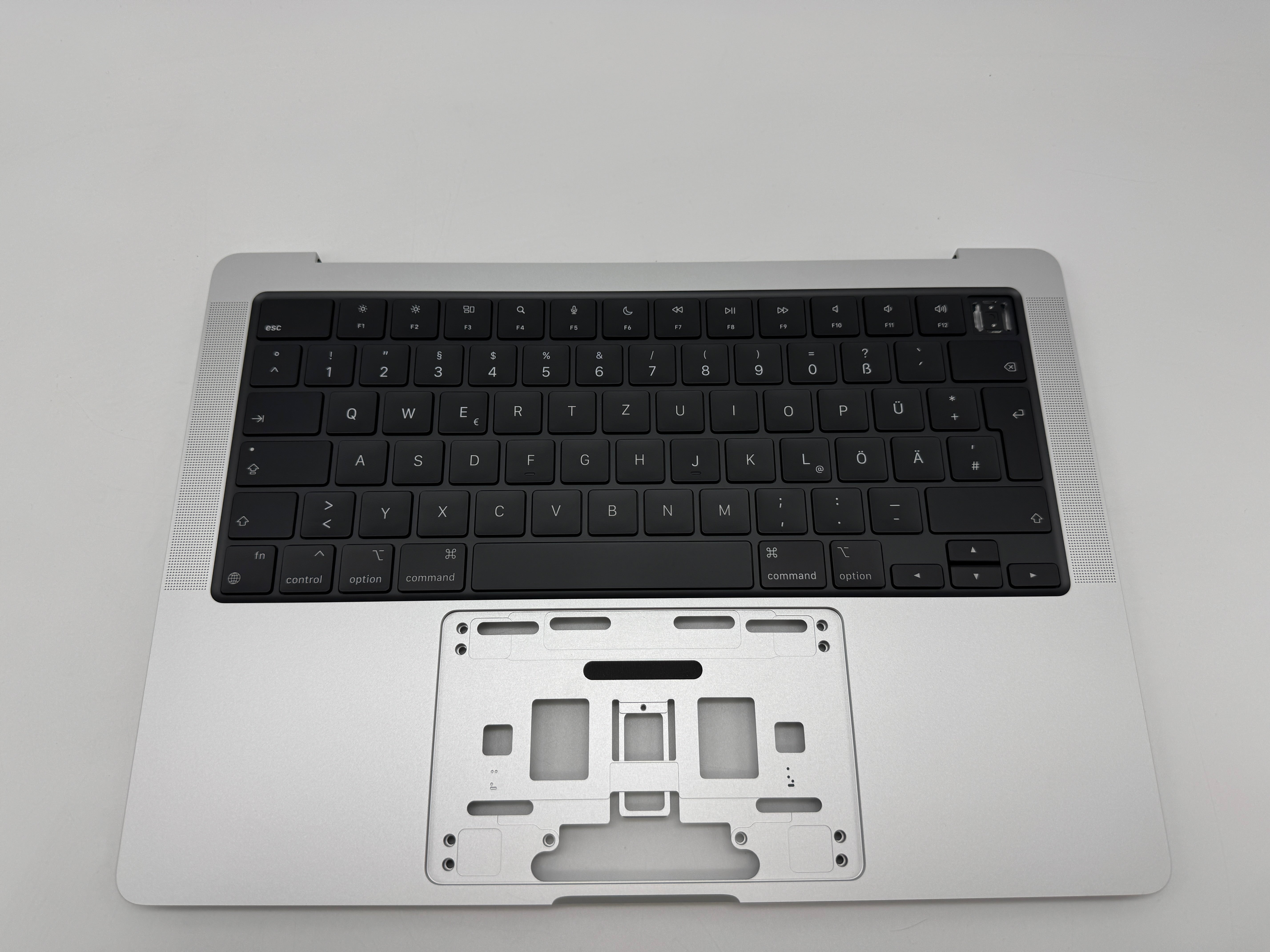 Macbook Pro 14" 2023 A2779 Topcase QWERTZ Tastatur Silber Spacegrau