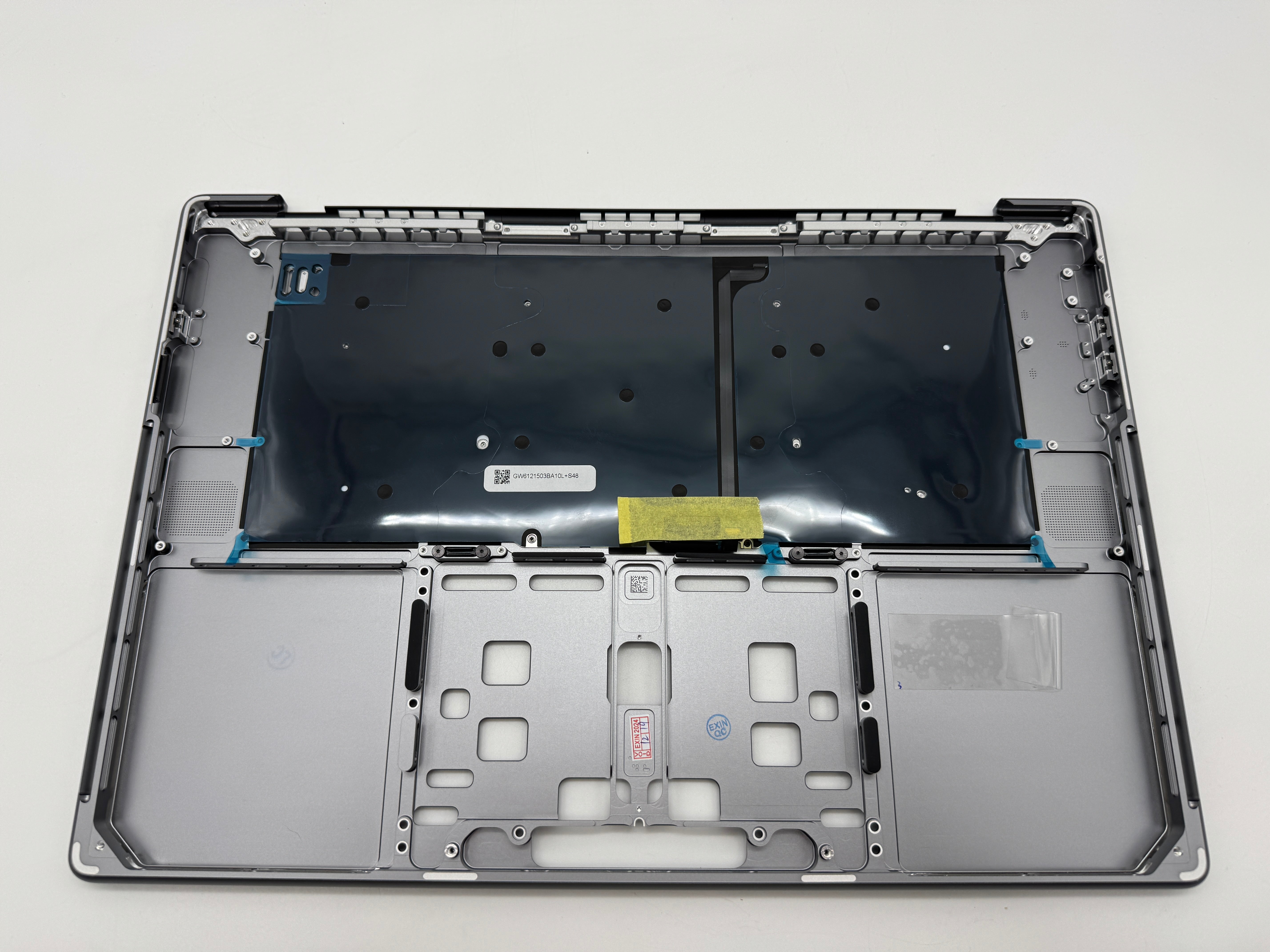 Macbook Pro 16" 2021 A2485 Topcase QWERTZ Tastatur Silber Spacegrau