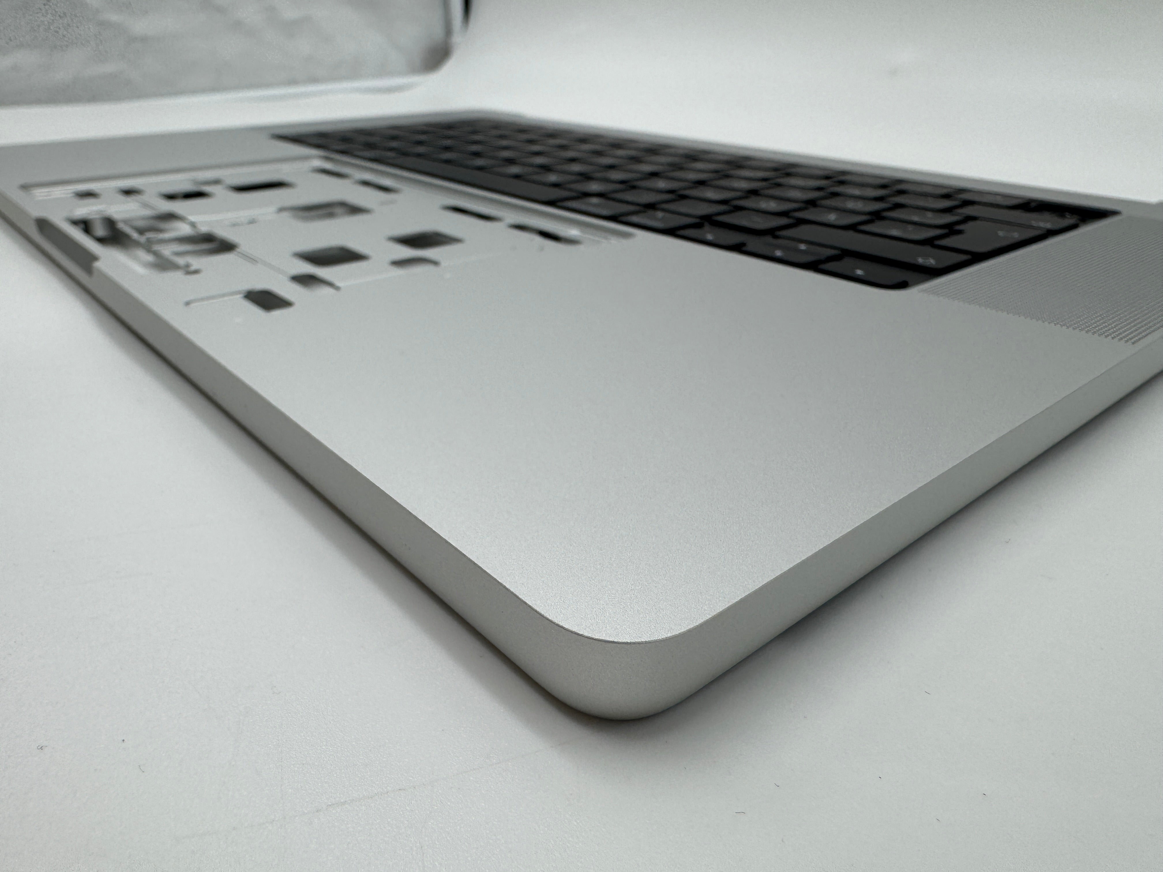 Macbook Pro 16" 2021 A2485 Topcase QWERTZ Tastatur Silber Spacegrau