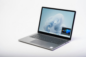                                                     Windows-Laptop                                                