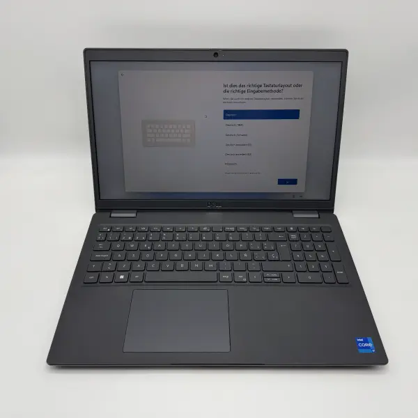 Dell Latitude 3520 15,6"  2,8GHz Intel I7-1165G7 8GB 512GB  Schwarz