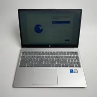 HP Laptop 15,6" 15-fd1503ng 1,2GHz Core 3 100U 8GB...