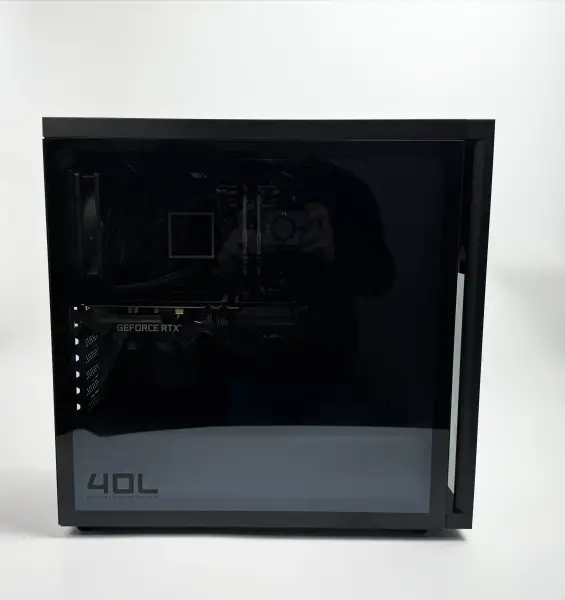 HP Omen 40L 3,8 GHz Ryzen 7 5800X 16GB 512GB NVIDIA GeForce RTX 3070 8GB