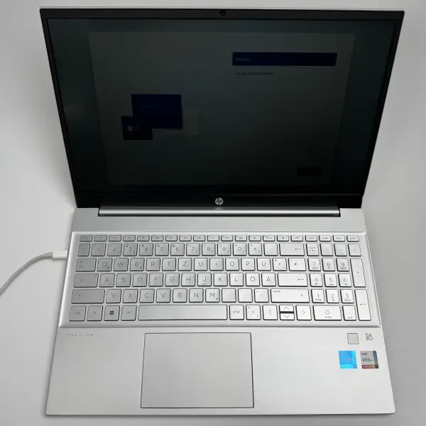 HP Pavilion 15-eg2055ng 15,6" i5-1235U 1,3GHz 8GB 512GB Silber