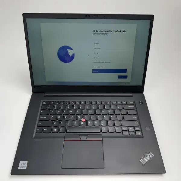 Lenovo ThinkPad 15,6" P1 Gen 3 2,59GHz i7-10510H 32GB 512GB T1000 4GB QWERTY US