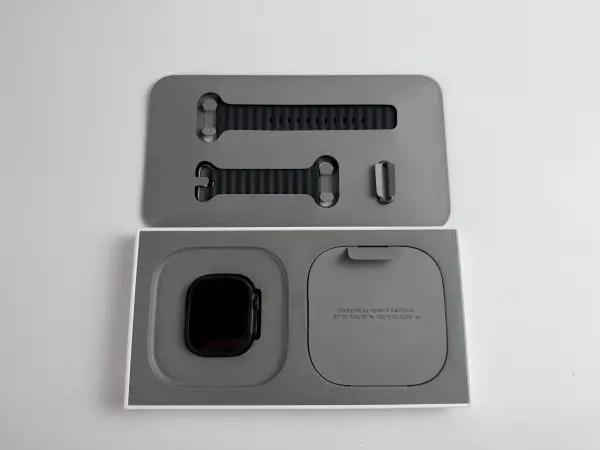 Apple Apple Watch Ultra 3 49mm" A3281 GPS + Cellular Titan Schwarz Black Ocean Armband
