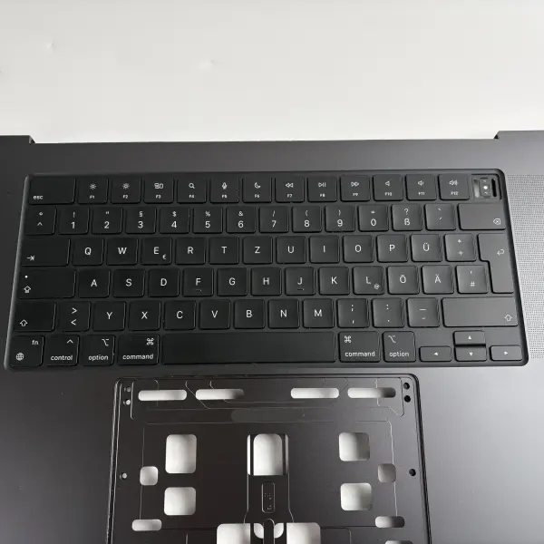 Macbook Pro 16" A2991 A3186 A3403 2023 2024 Topcase Tastatur Akku QWERTZ Space Black Schwarz C